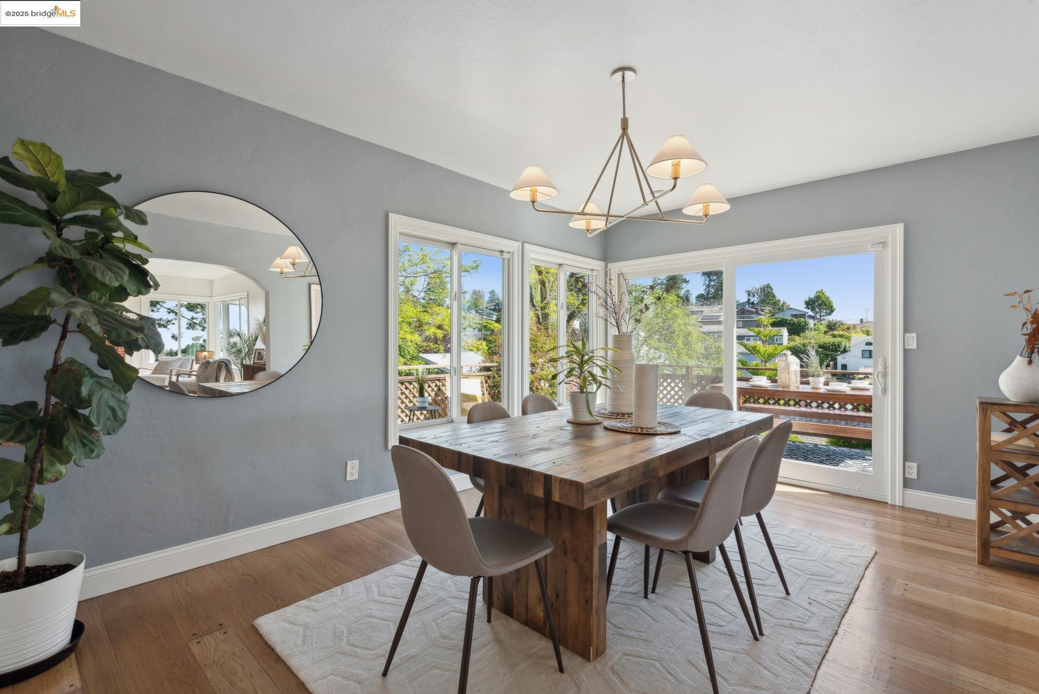Detail Gallery Image 13 of 52 For 260 Willamette Ave, Kensington,  CA 94708 - 4 Beds | 2 Baths