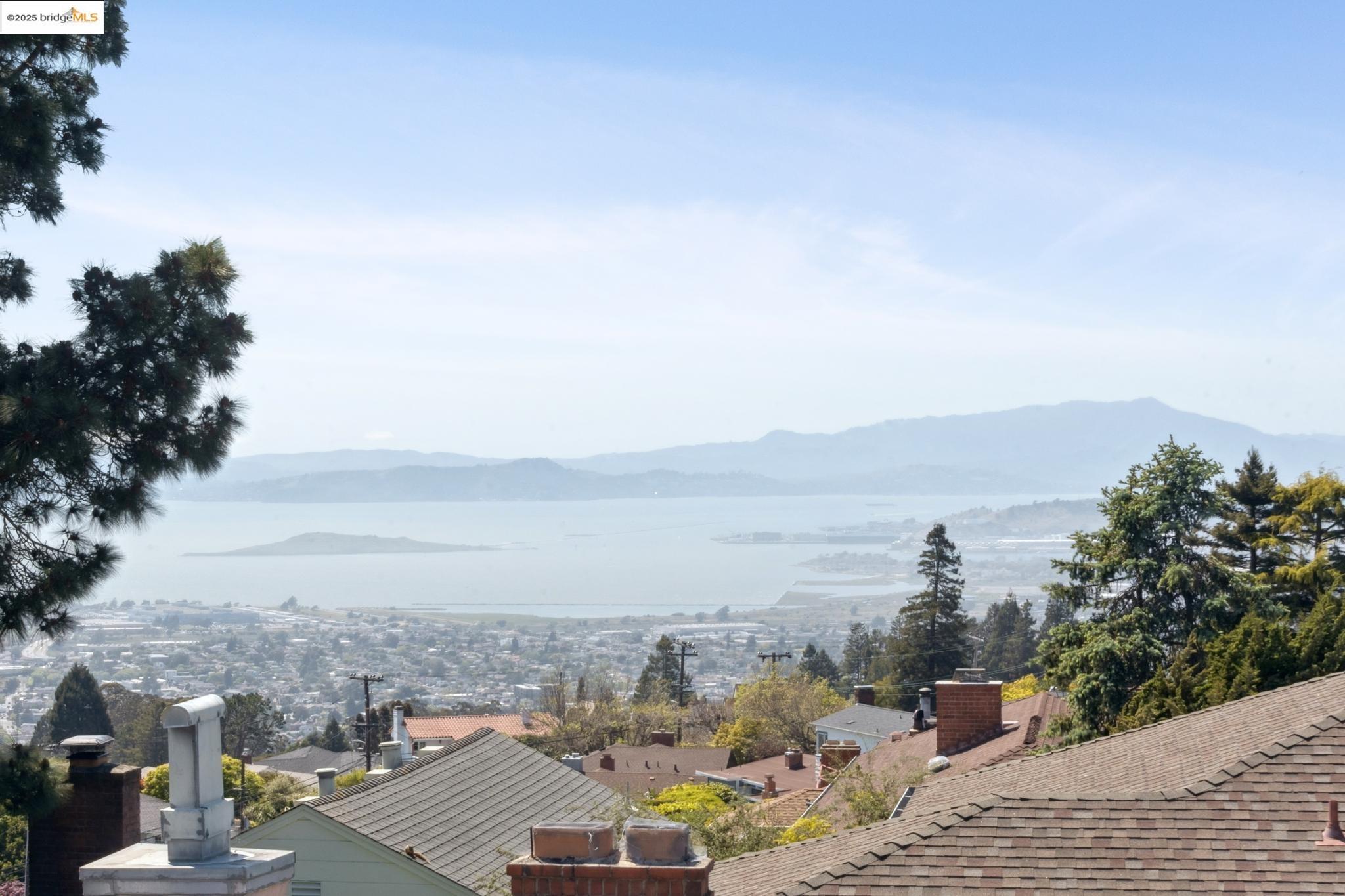 Detail Gallery Image 27 of 52 For 260 Willamette Ave, Kensington,  CA 94708 - 4 Beds | 2 Baths