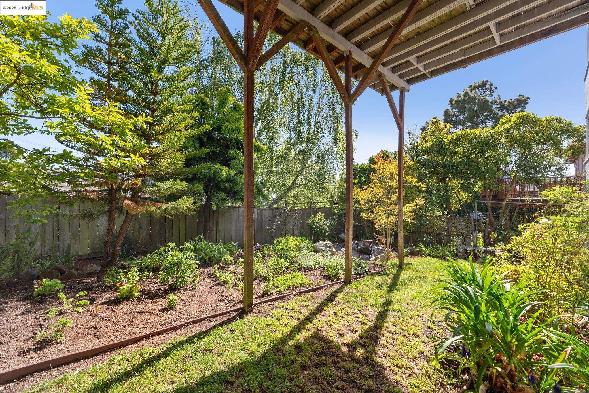 Detail Gallery Image 48 of 52 For 260 Willamette Ave, Kensington,  CA 94708 - 4 Beds | 2 Baths