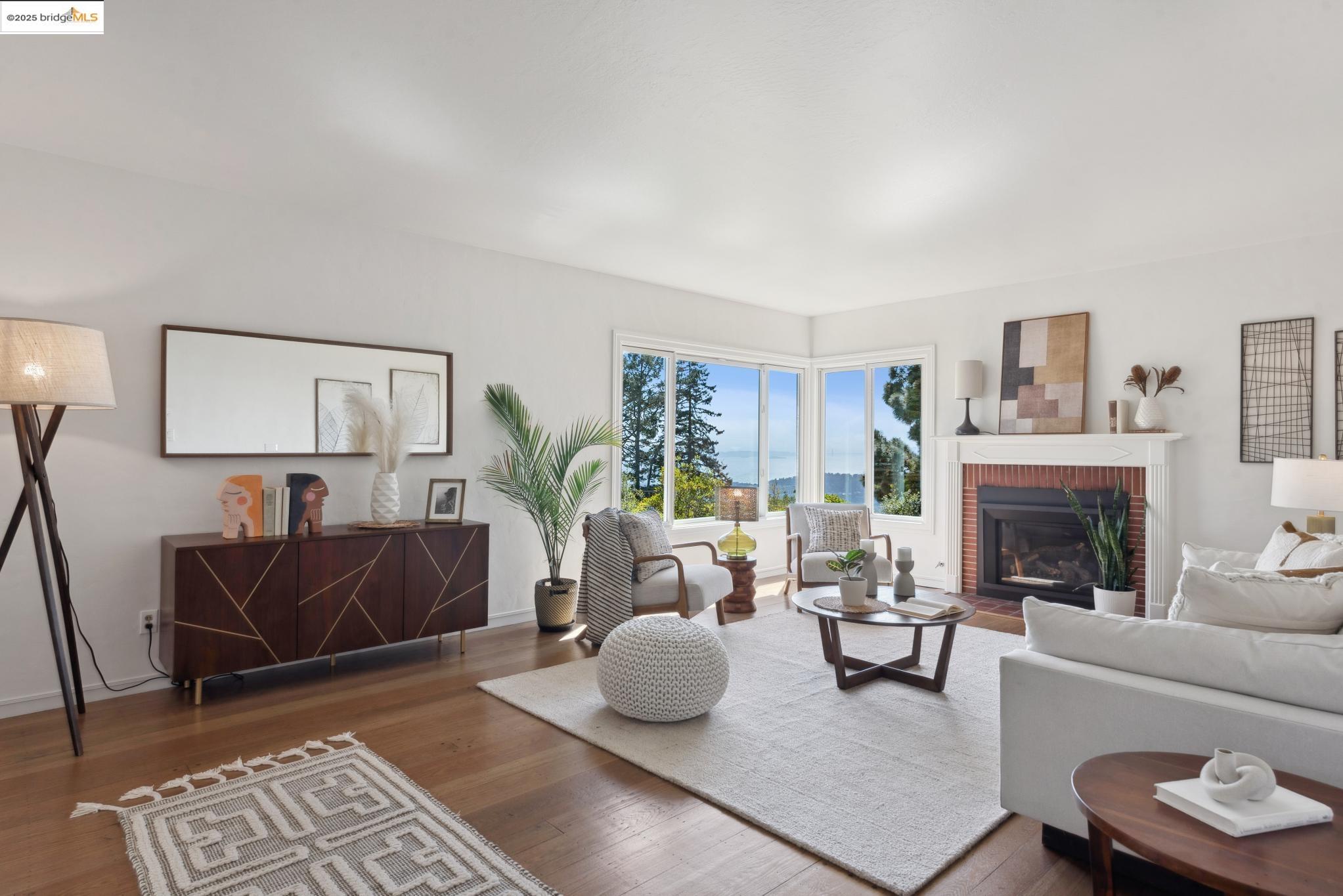 Detail Gallery Image 7 of 52 For 260 Willamette Ave, Kensington,  CA 94708 - 4 Beds | 2 Baths