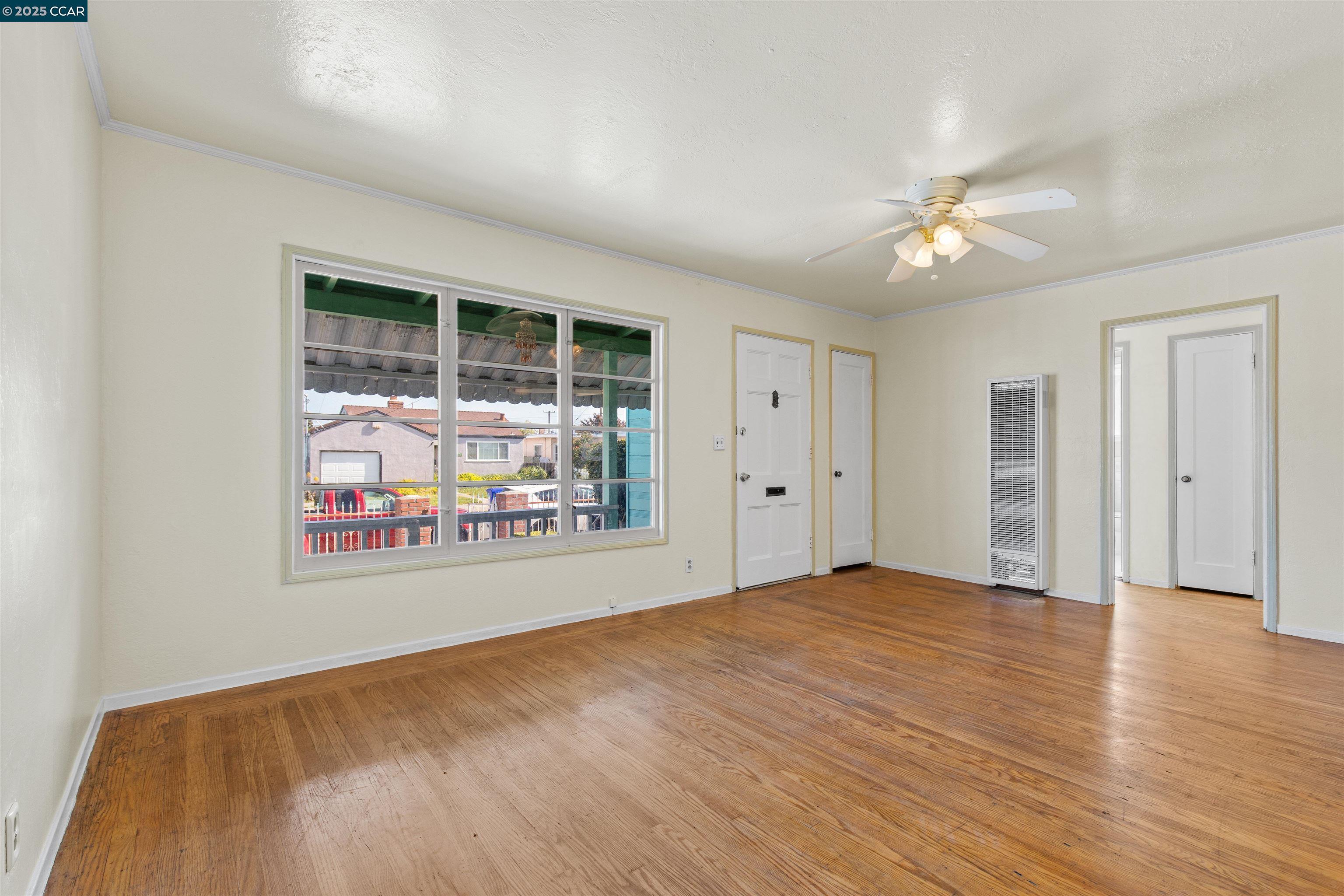Detail Gallery Image 5 of 46 For 2522 Mcbryde Ave, Richmond,  CA 94804 - 4 Beds | 1 Baths