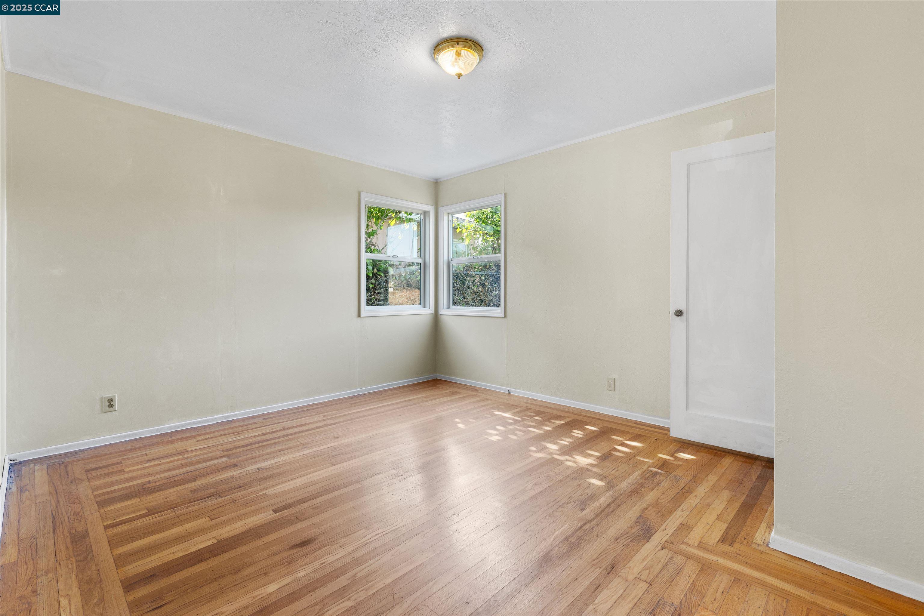 Detail Gallery Image 7 of 46 For 2522 Mcbryde Ave, Richmond,  CA 94804 - 4 Beds | 1 Baths