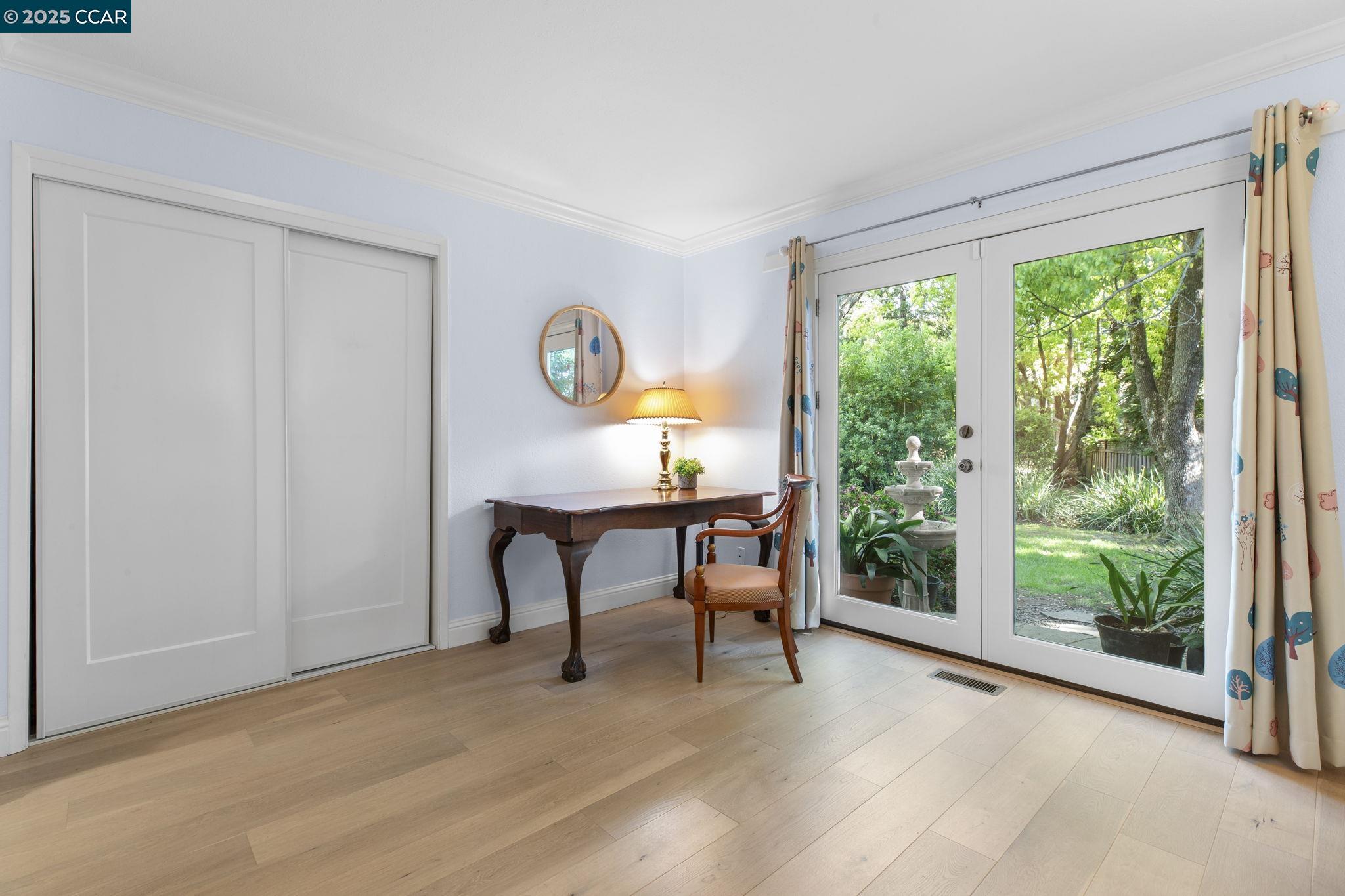 property-img