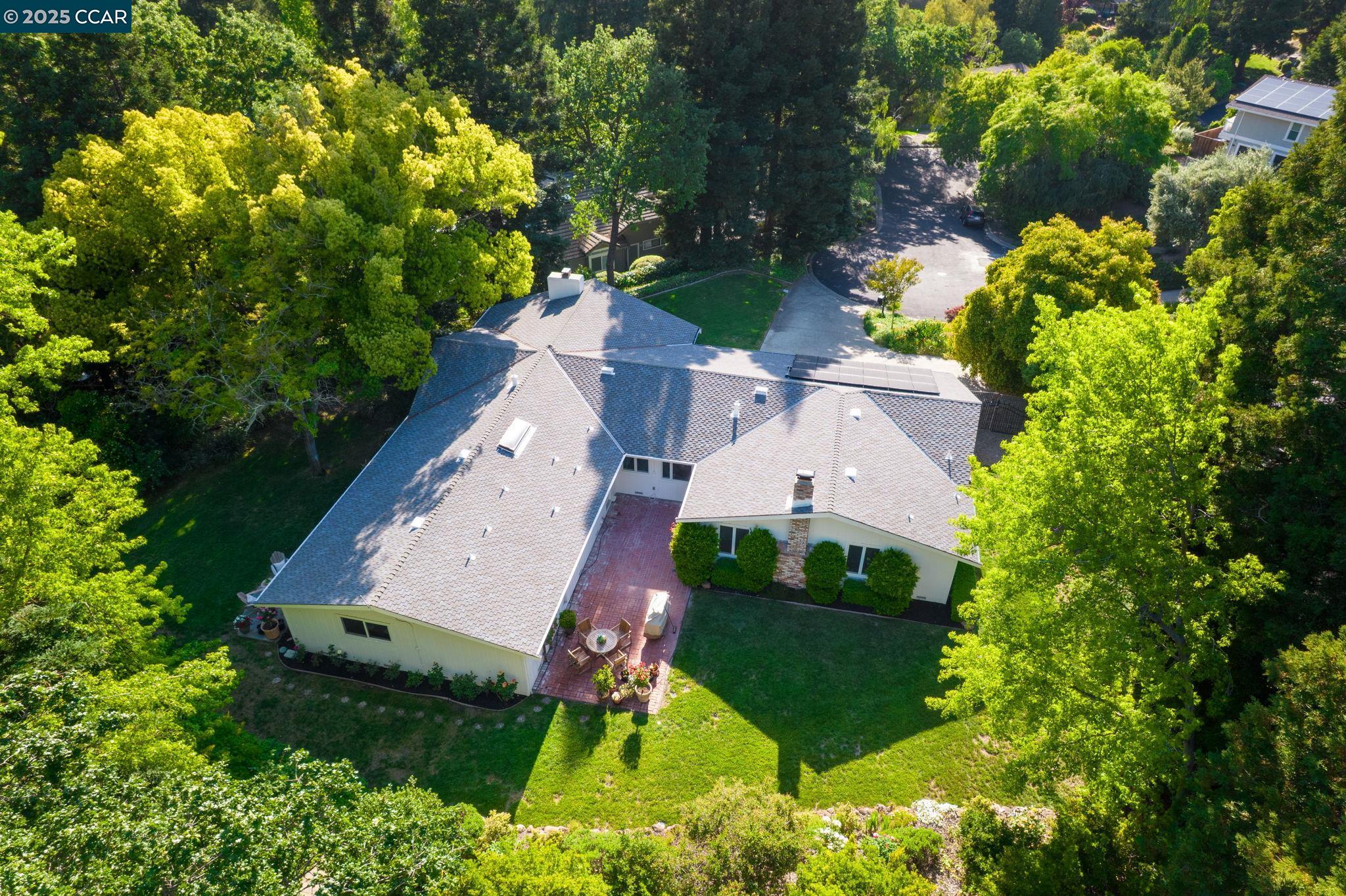 property-img