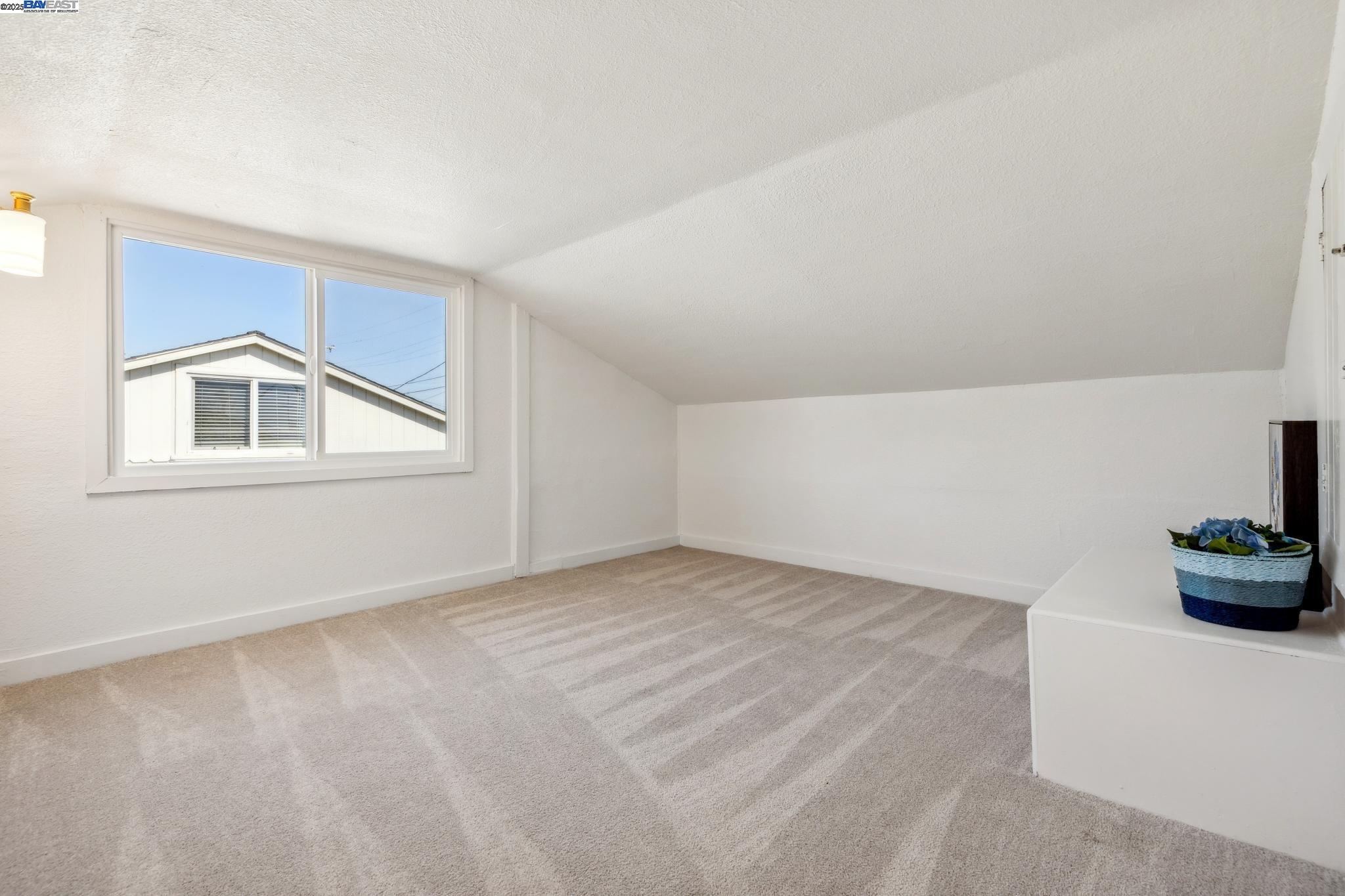37107 Holly St, Fremont, California 94536, 4 Bedrooms Bedrooms, 12 Rooms Rooms,3 BathroomsBathrooms,Residential,For Sale,37107 Holly St,41095532