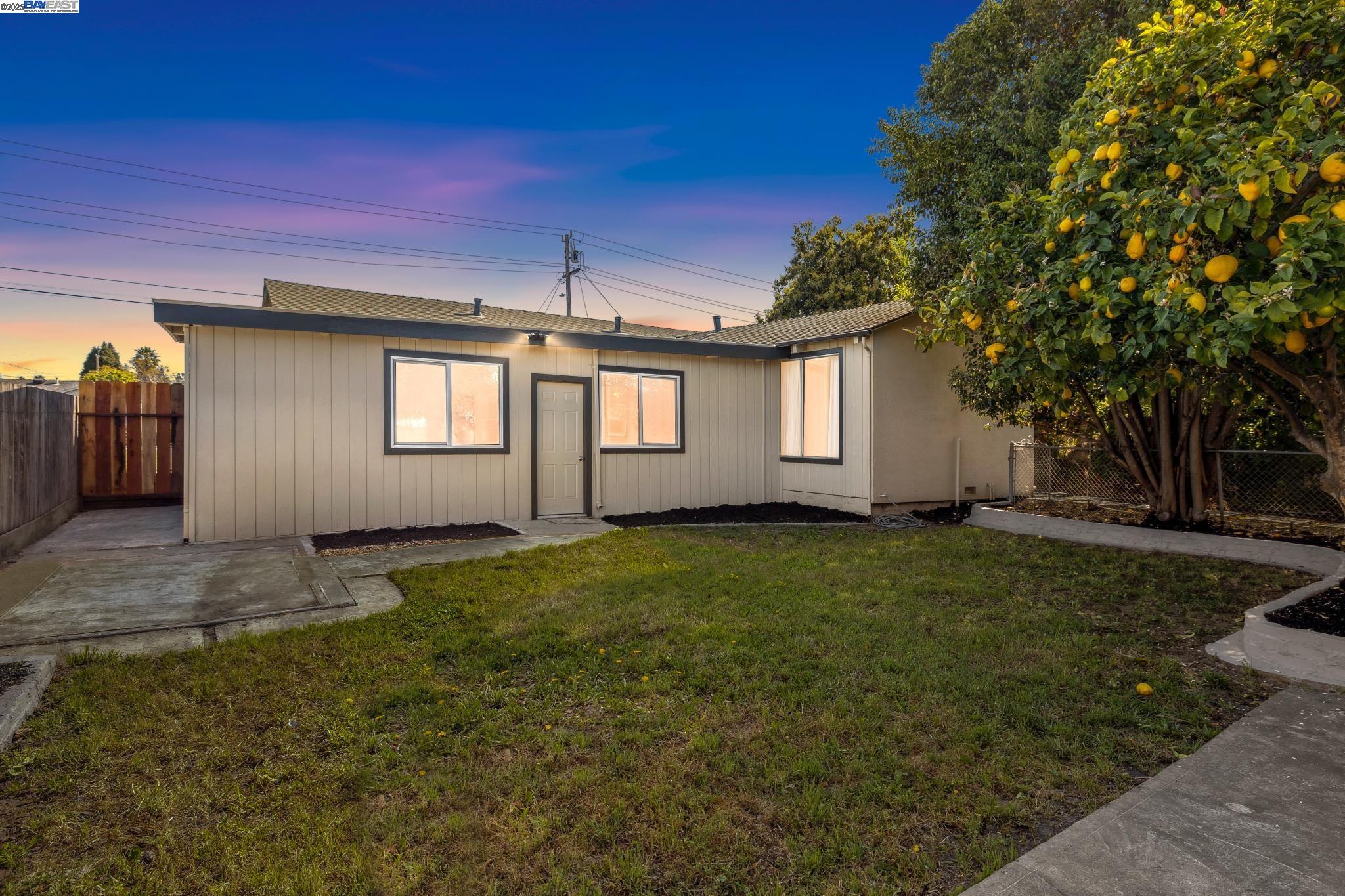 37107 Holly St, Fremont, California 94536, 4 Bedrooms Bedrooms, 12 Rooms Rooms,3 BathroomsBathrooms,Residential,For Sale,37107 Holly St,41095532