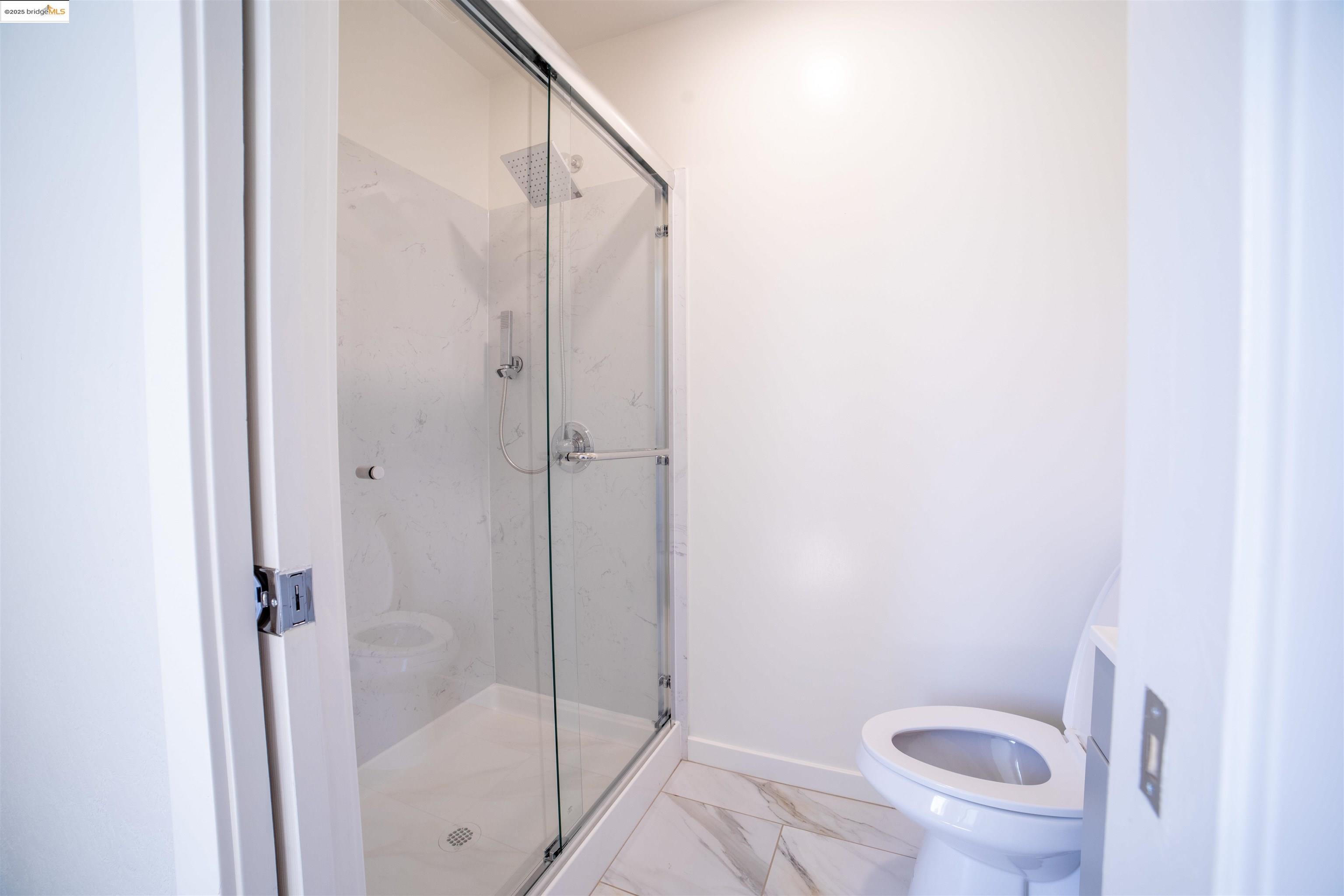 Detail Gallery Image 11 of 50 For 3517 Allendale Ave, Oakland,  CA 94619 - – Beds | – Baths