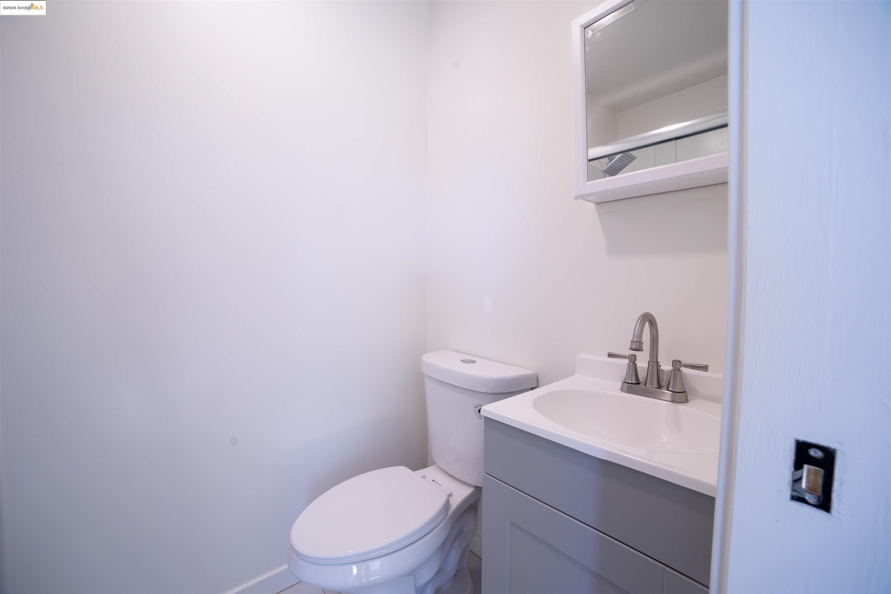 Detail Gallery Image 12 of 50 For 3517 Allendale Ave, Oakland,  CA 94619 - – Beds | – Baths
