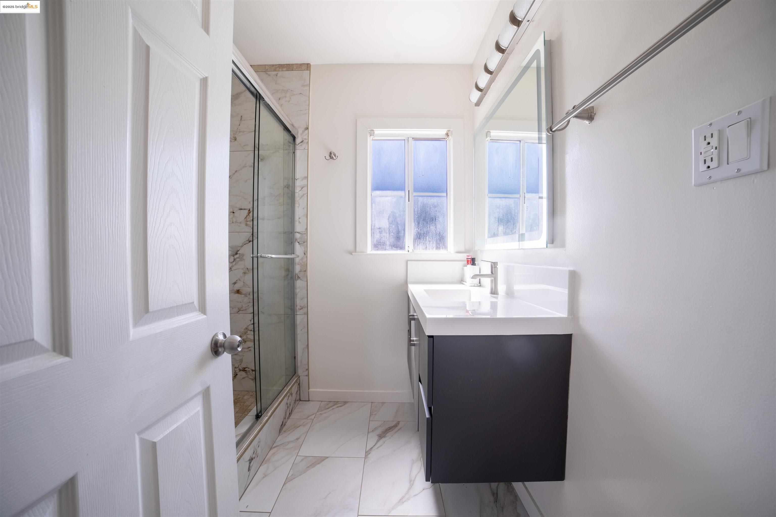 Detail Gallery Image 13 of 50 For 3517 Allendale Ave, Oakland,  CA 94619 - – Beds | – Baths