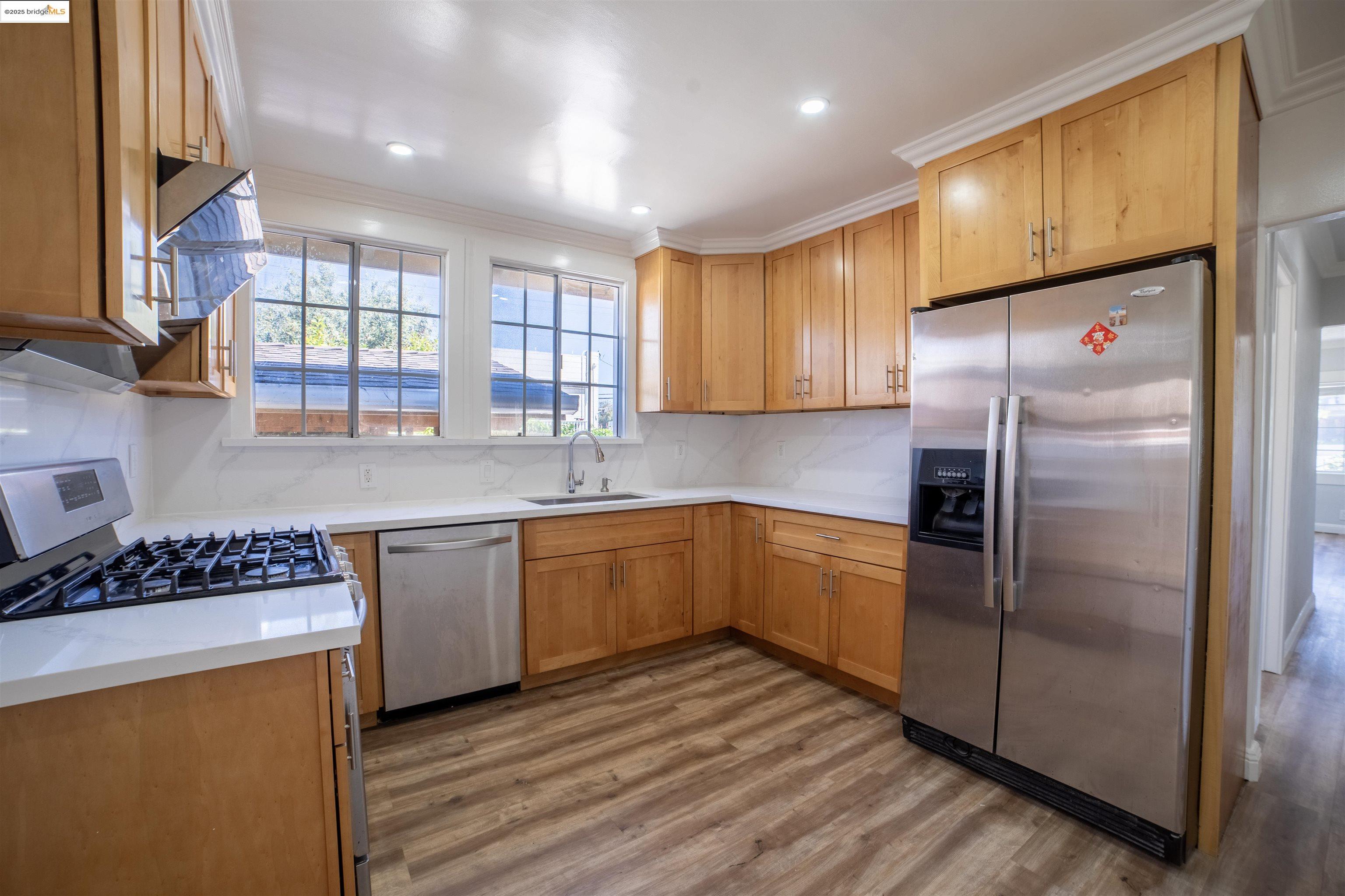Detail Gallery Image 23 of 50 For 3517 Allendale Ave, Oakland,  CA 94619 - – Beds | – Baths