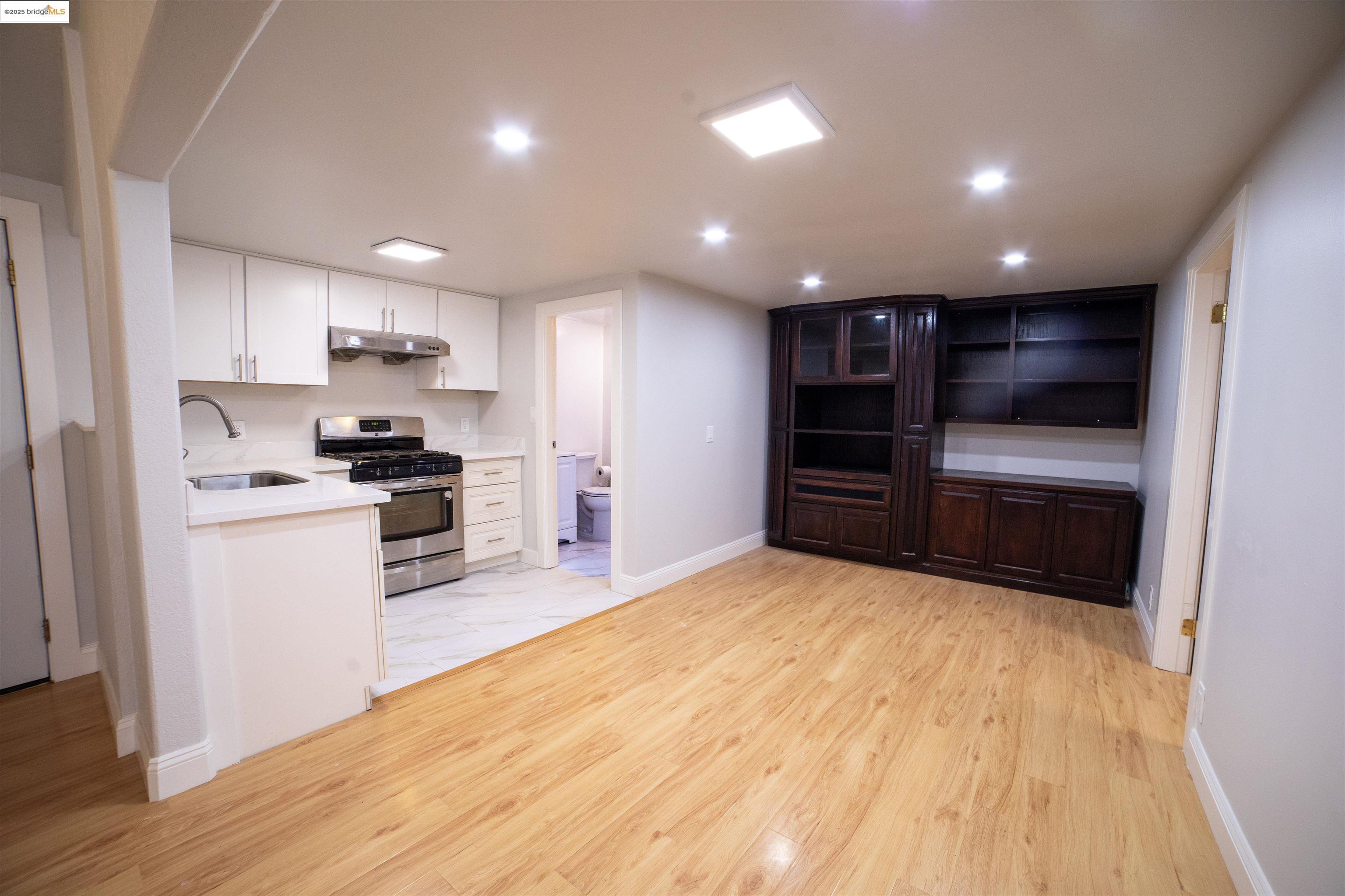 Detail Gallery Image 31 of 50 For 3517 Allendale Ave, Oakland,  CA 94619 - – Beds | – Baths