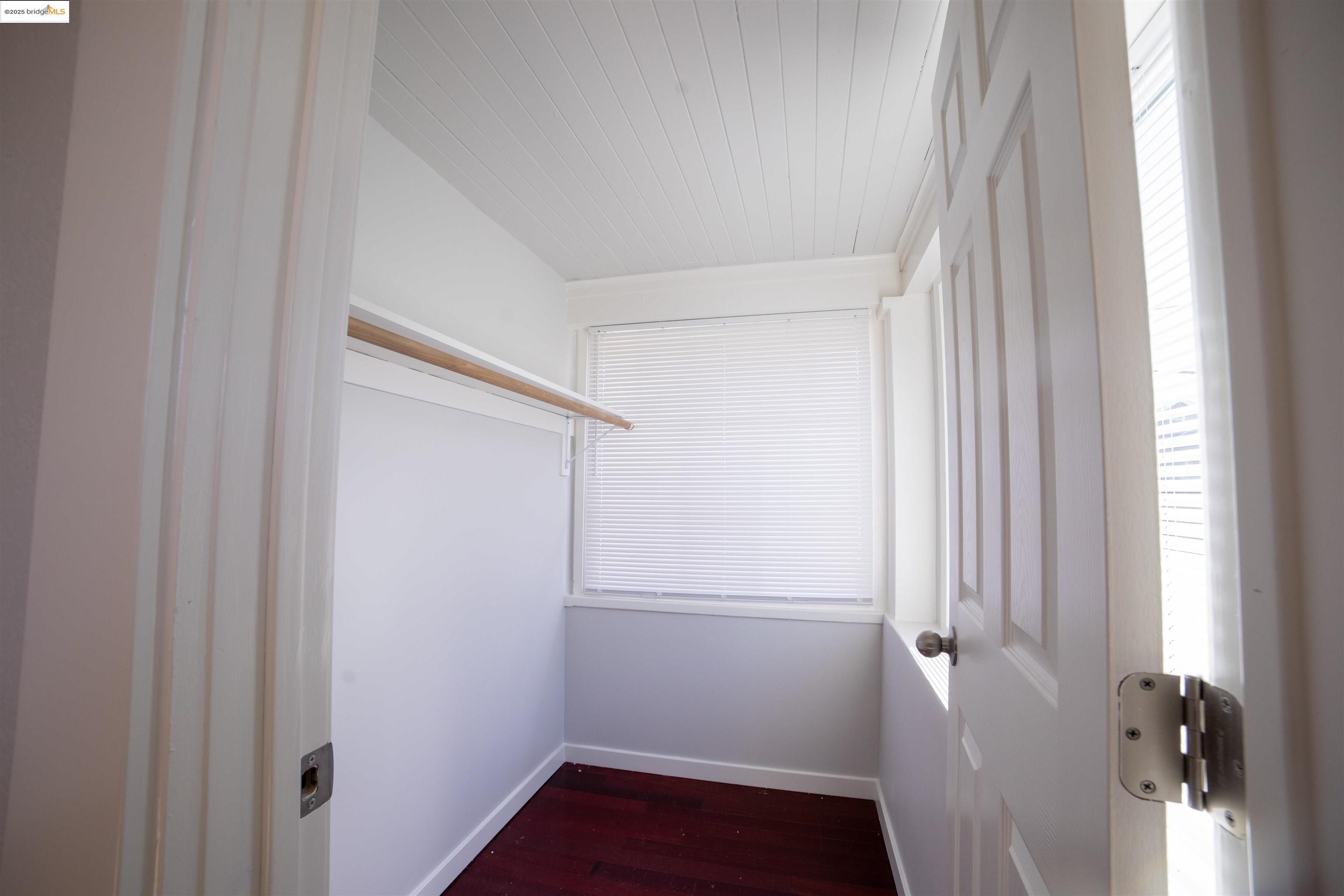 Detail Gallery Image 9 of 50 For 3517 Allendale Ave, Oakland,  CA 94619 - – Beds | – Baths