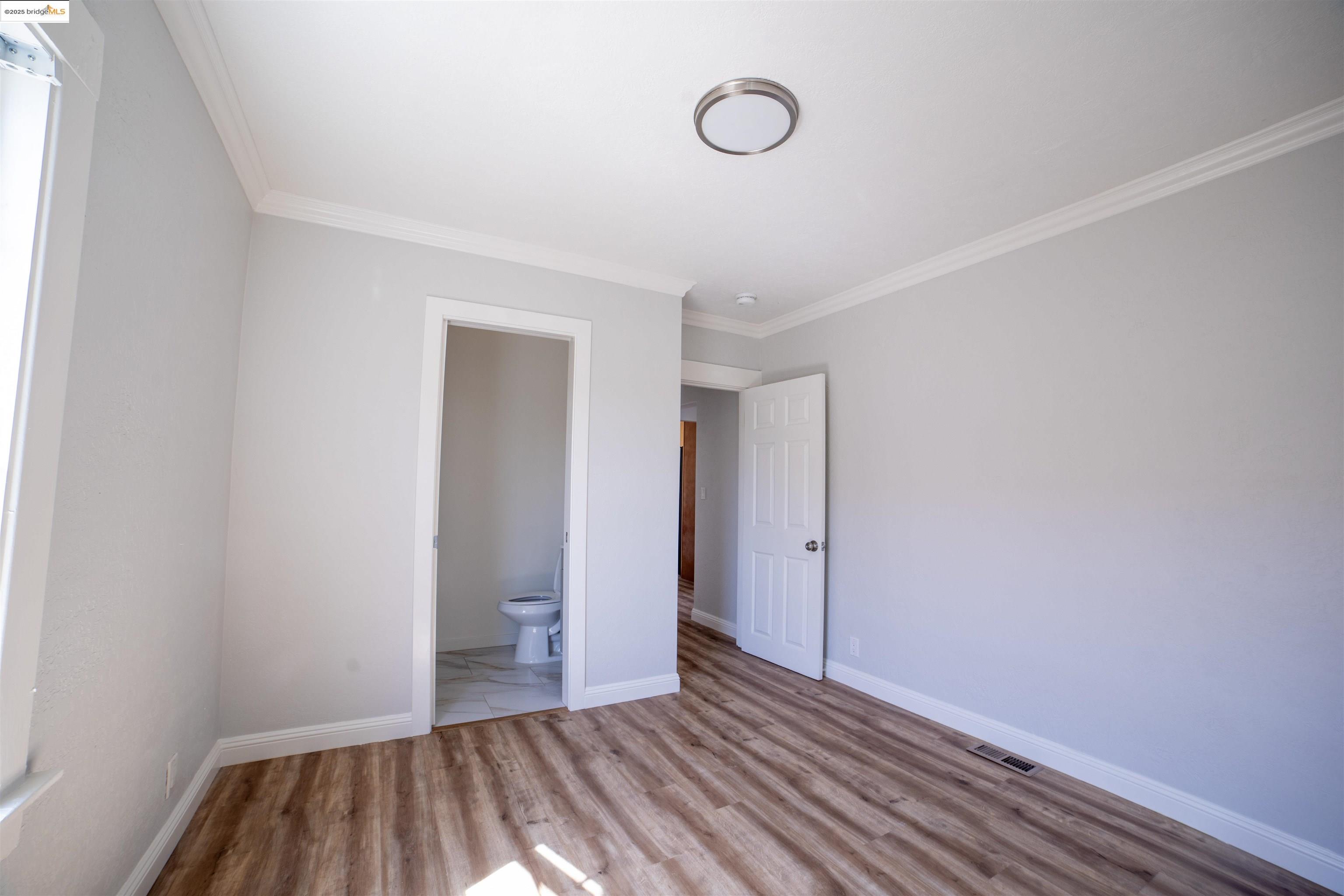 Detail Gallery Image 10 of 50 For 3517 Allendale Ave, Oakland,  CA 94619 - – Beds | – Baths