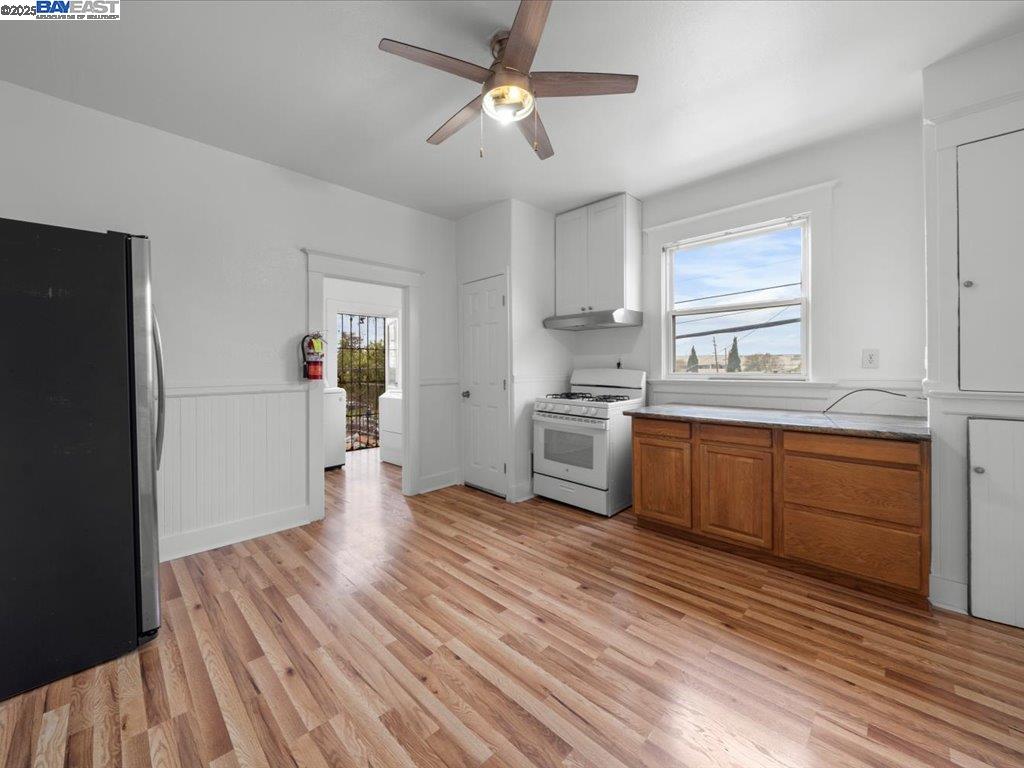 Detail Gallery Image 11 of 41 For 8701 International Blvd, Oakland,  CA 94621 - – Beds | – Baths