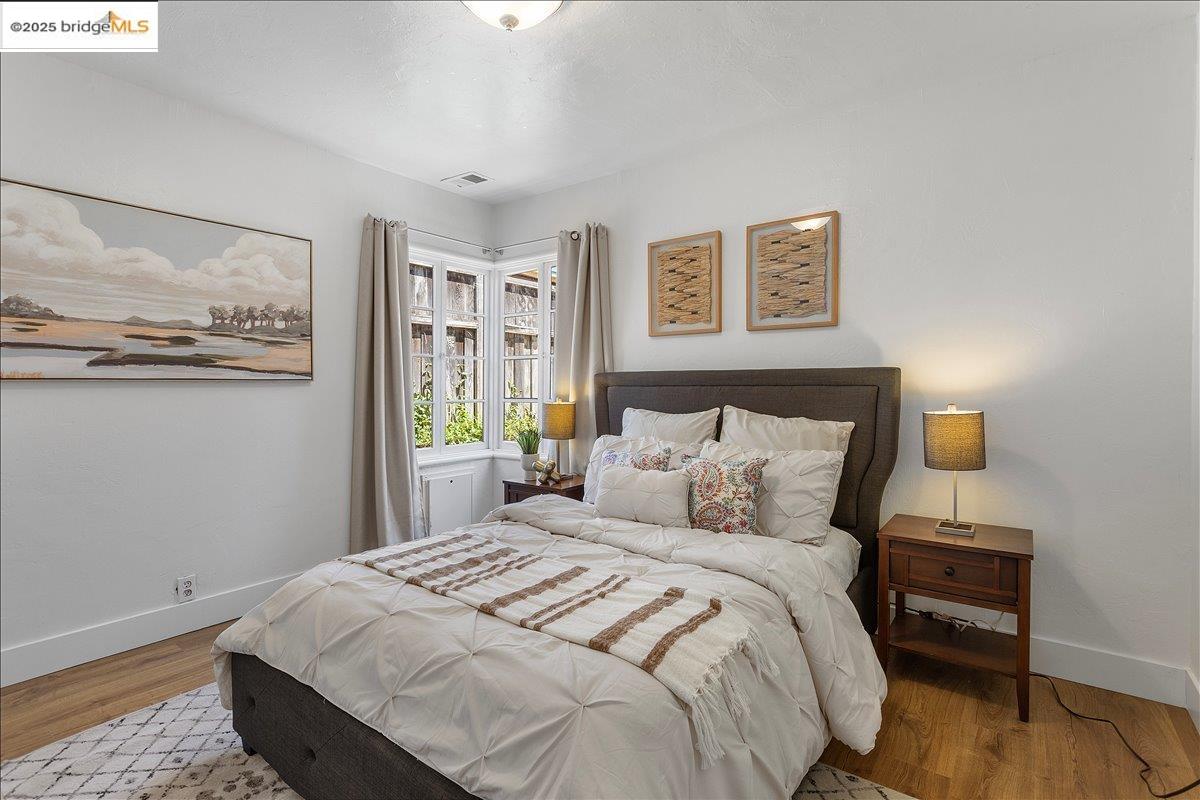 Detail Gallery Image 15 of 33 For 3148 Sylvan Ave, Oakland,  CA 94602 - 2 Beds | 1 Baths