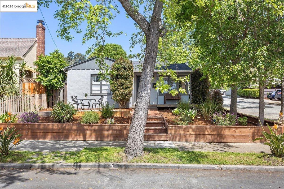 Detail Gallery Image 31 of 33 For 3148 Sylvan Ave, Oakland,  CA 94602 - 2 Beds | 1 Baths