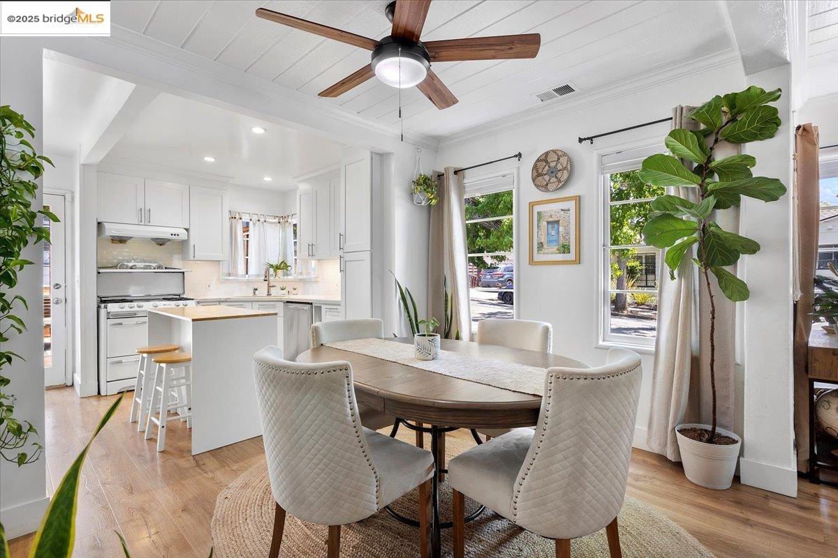Detail Gallery Image 7 of 33 For 3148 Sylvan Ave, Oakland,  CA 94602 - 2 Beds | 1 Baths