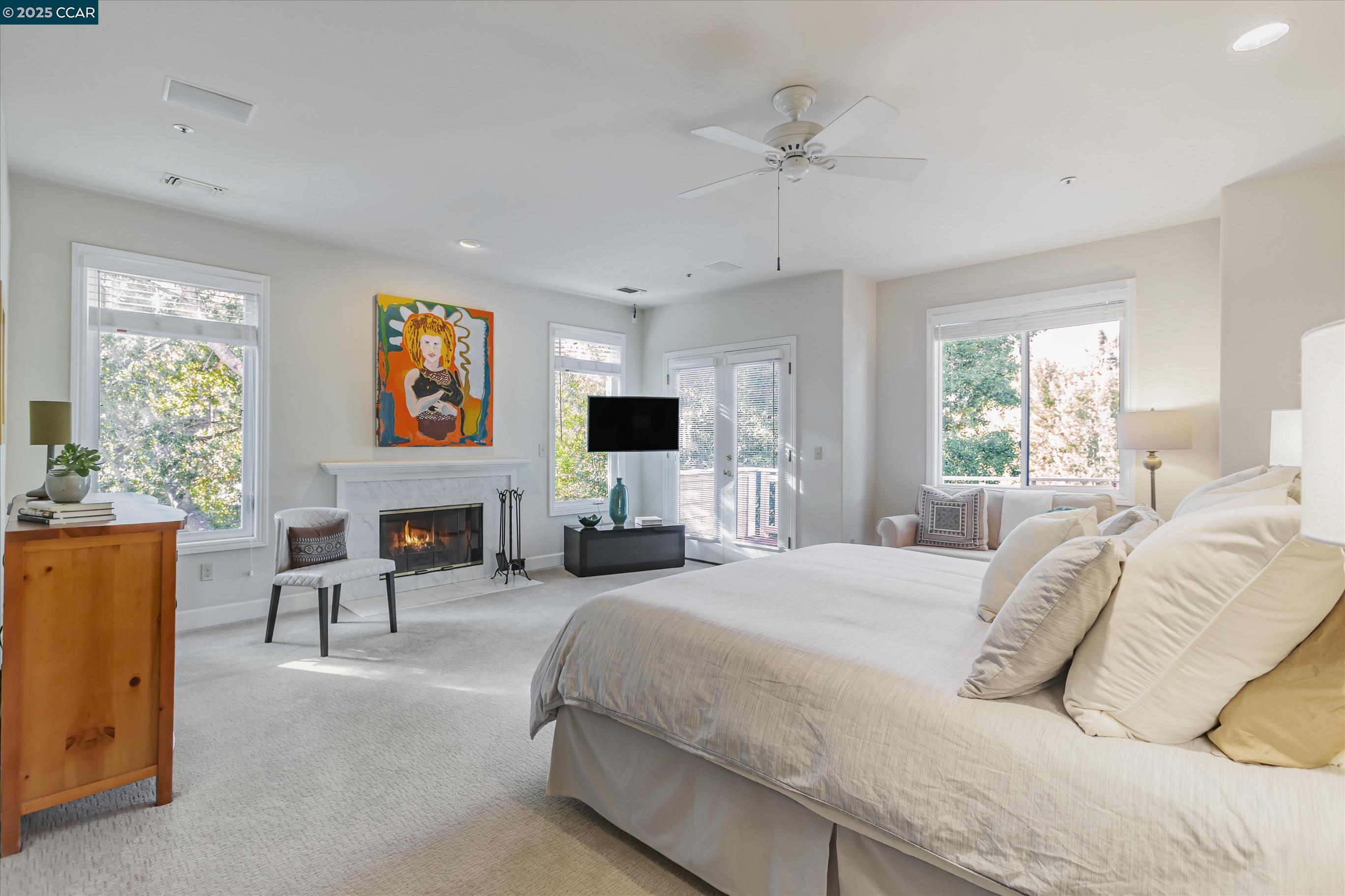 Detail Gallery Image 14 of 50 For 31 Merrill Cir S, Moraga,  CA 94556 - 4 Beds | 3/1 Baths