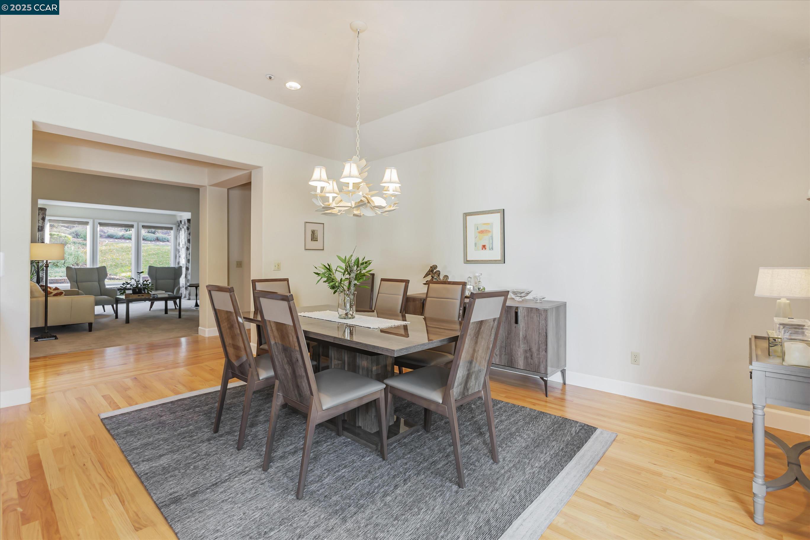 Detail Gallery Image 26 of 50 For 31 Merrill Cir S, Moraga,  CA 94556 - 4 Beds | 3/1 Baths
