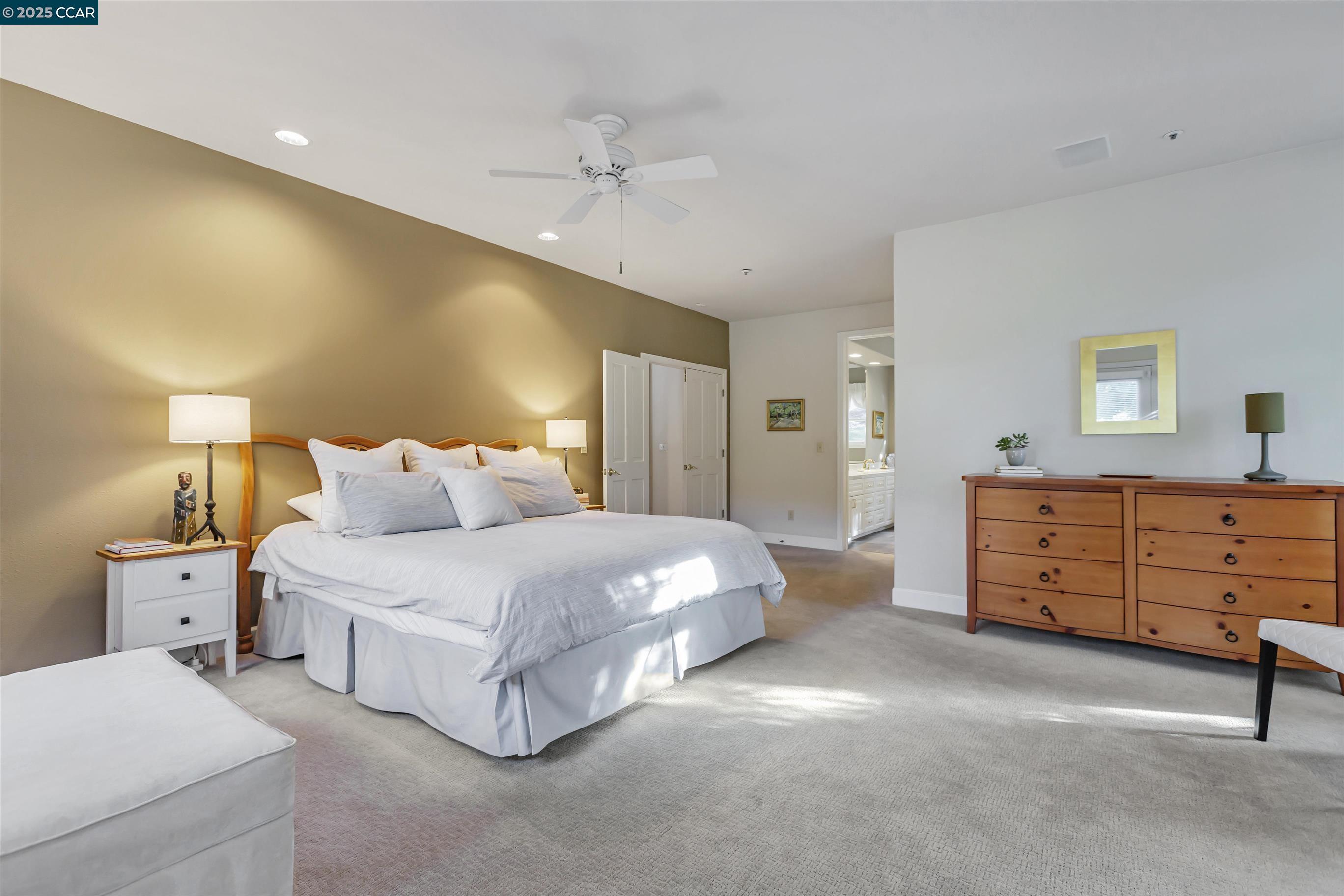 Detail Gallery Image 32 of 50 For 31 Merrill Cir S, Moraga,  CA 94556 - 4 Beds | 3/1 Baths