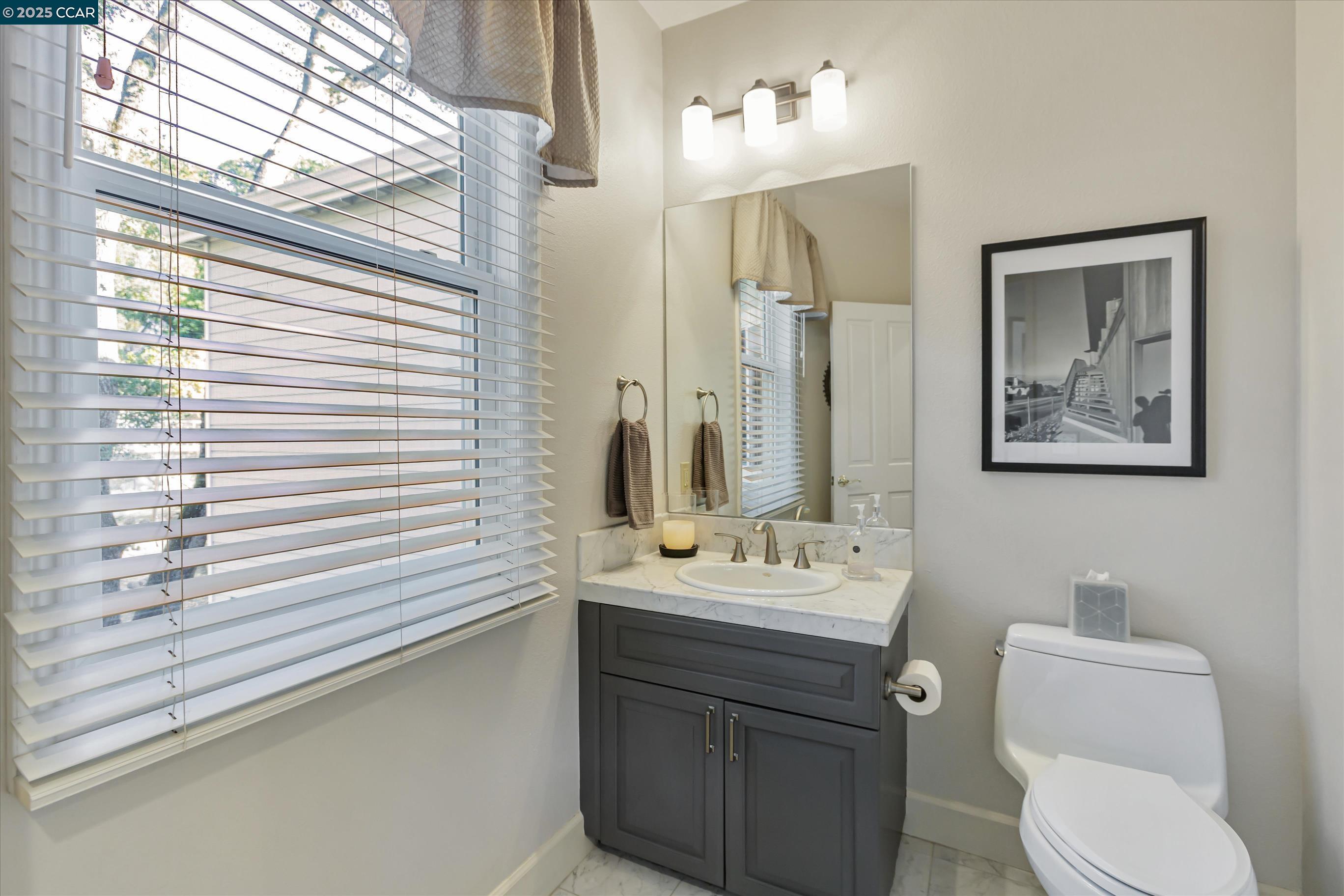 Detail Gallery Image 37 of 50 For 31 Merrill Cir S, Moraga,  CA 94556 - 4 Beds | 3/1 Baths