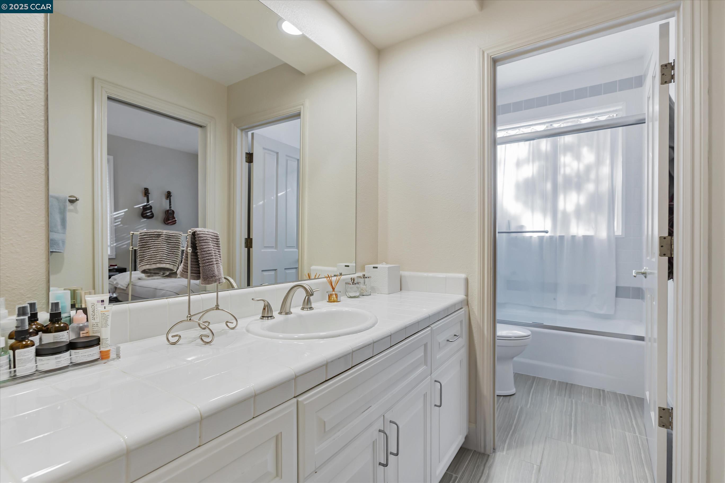 Detail Gallery Image 40 of 50 For 31 Merrill Cir S, Moraga,  CA 94556 - 4 Beds | 3/1 Baths