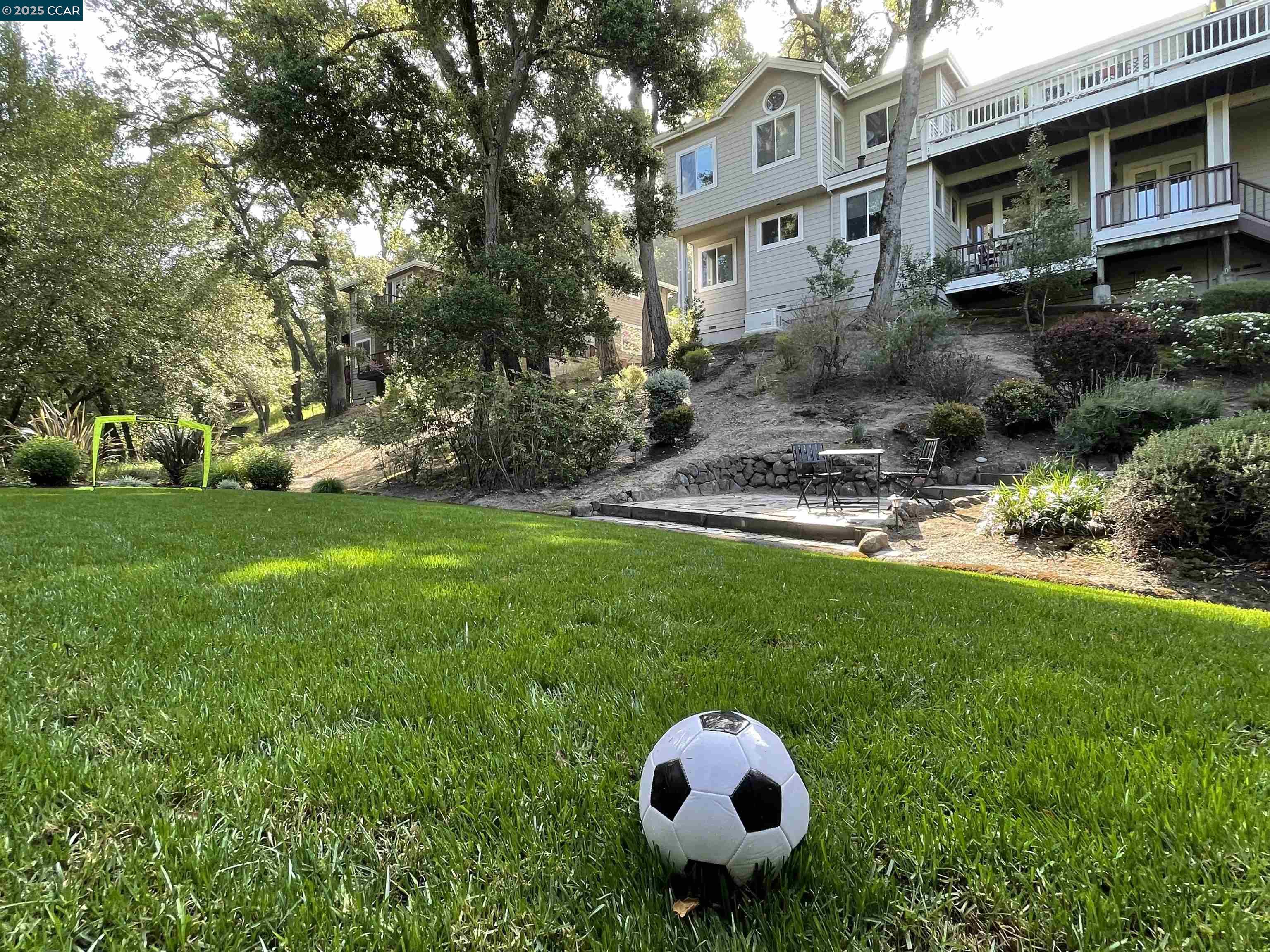 Detail Gallery Image 47 of 50 For 31 Merrill Cir S, Moraga,  CA 94556 - 4 Beds | 3/1 Baths