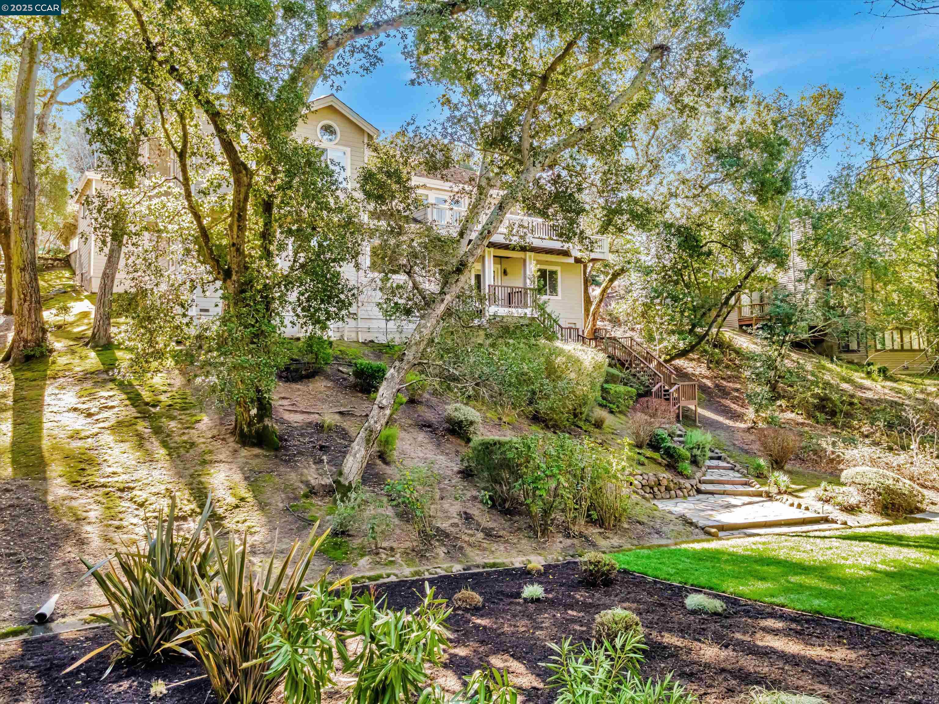 Detail Gallery Image 48 of 50 For 31 Merrill Cir S, Moraga,  CA 94556 - 4 Beds | 3/1 Baths