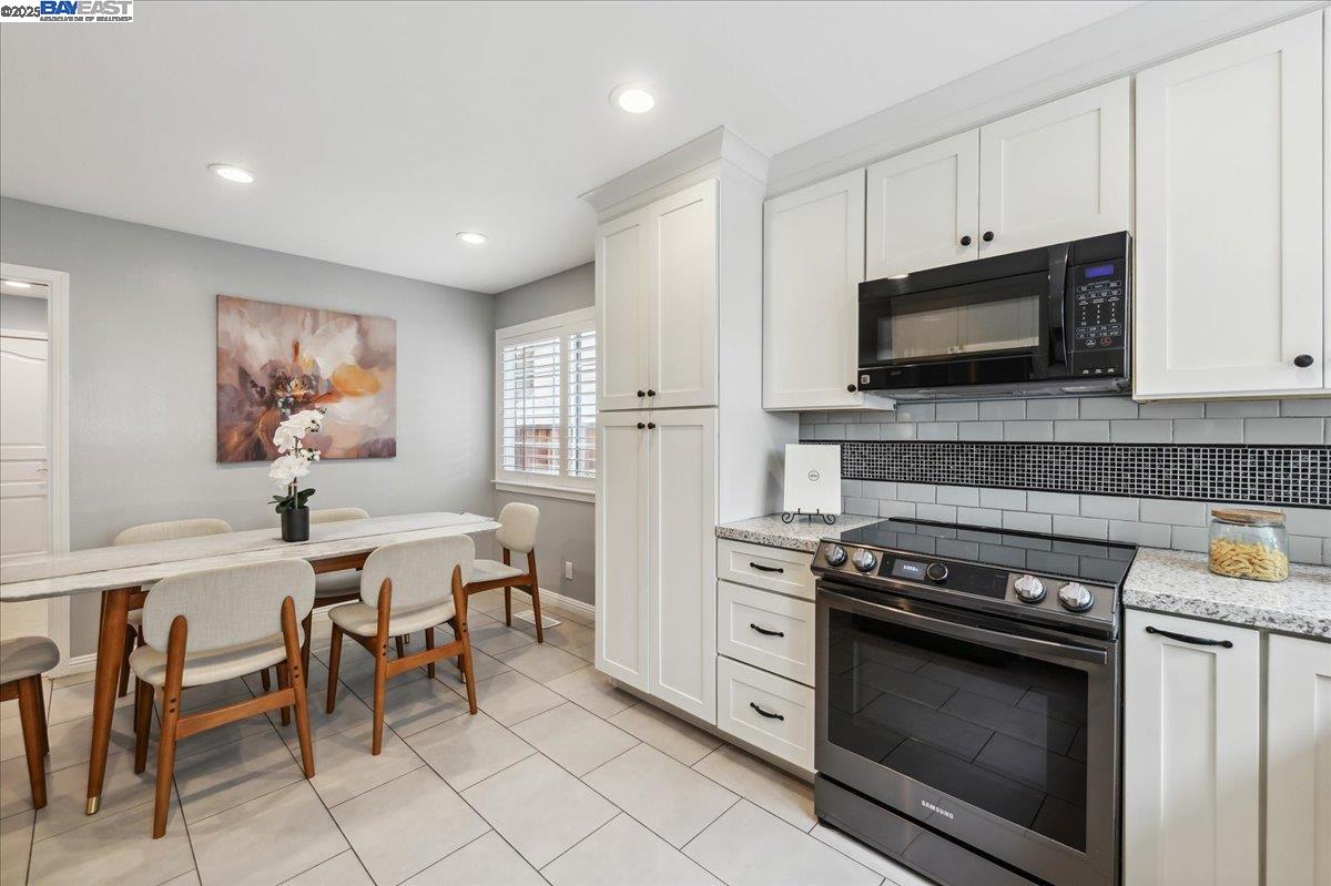 Detail Gallery Image 20 of 51 For 4730 Del Valle Pkwy, Pleasanton,  CA 94566 - 4 Beds | 3 Baths