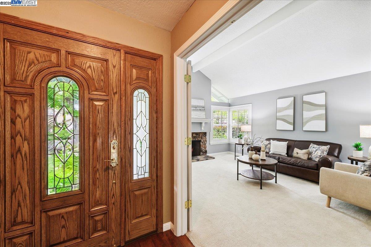 Detail Gallery Image 5 of 51 For 4730 Del Valle Pkwy, Pleasanton,  CA 94566 - 4 Beds | 3 Baths