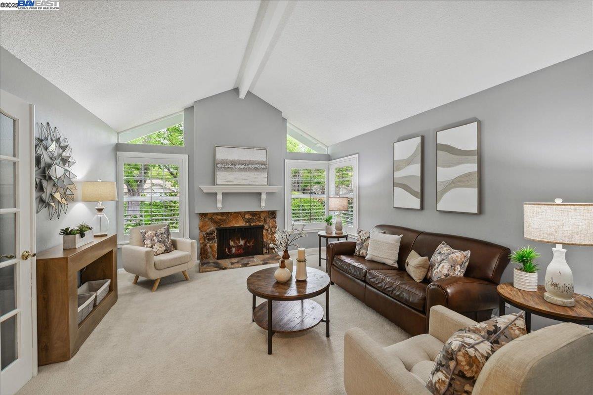 Detail Gallery Image 6 of 51 For 4730 Del Valle Pkwy, Pleasanton,  CA 94566 - 4 Beds | 3 Baths