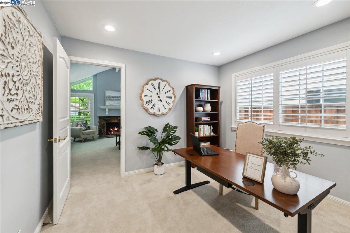 Detail Gallery Image 9 of 51 For 4730 Del Valle Pkwy, Pleasanton,  CA 94566 - 4 Beds | 3 Baths