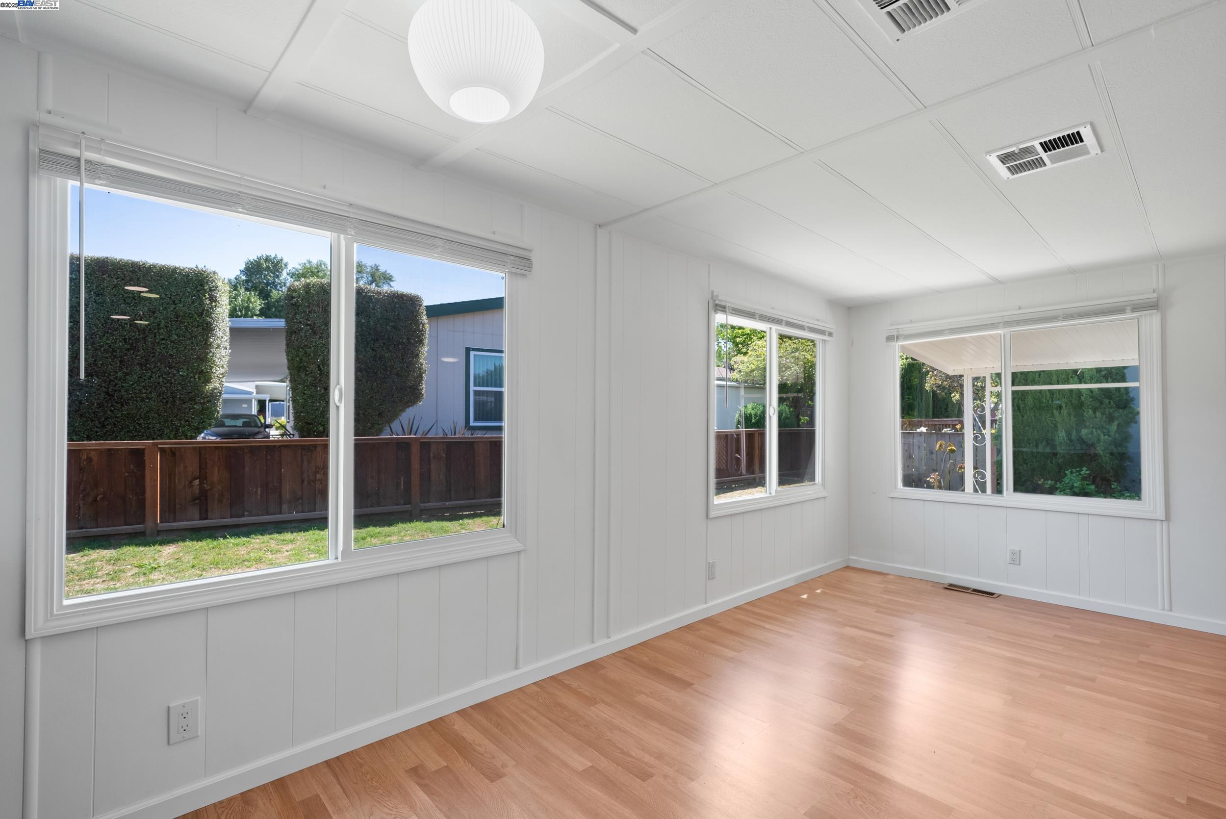 Detail Gallery Image 13 of 31 For 218 Hula Circle, Union City,  CA 94587 - 2 Beds | 1 Baths