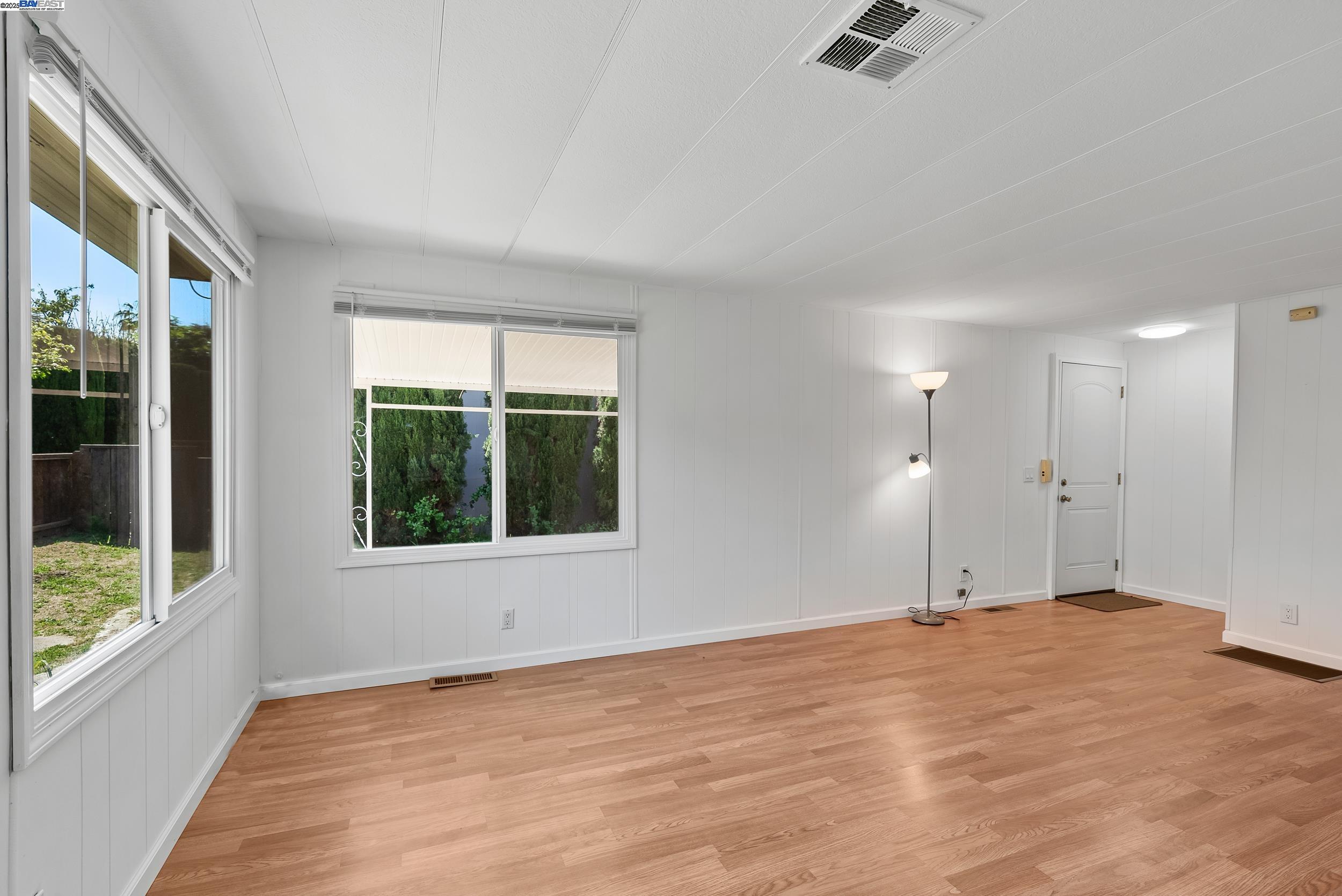 Detail Gallery Image 15 of 31 For 218 Hula Circle, Union City,  CA 94587 - 2 Beds | 1 Baths