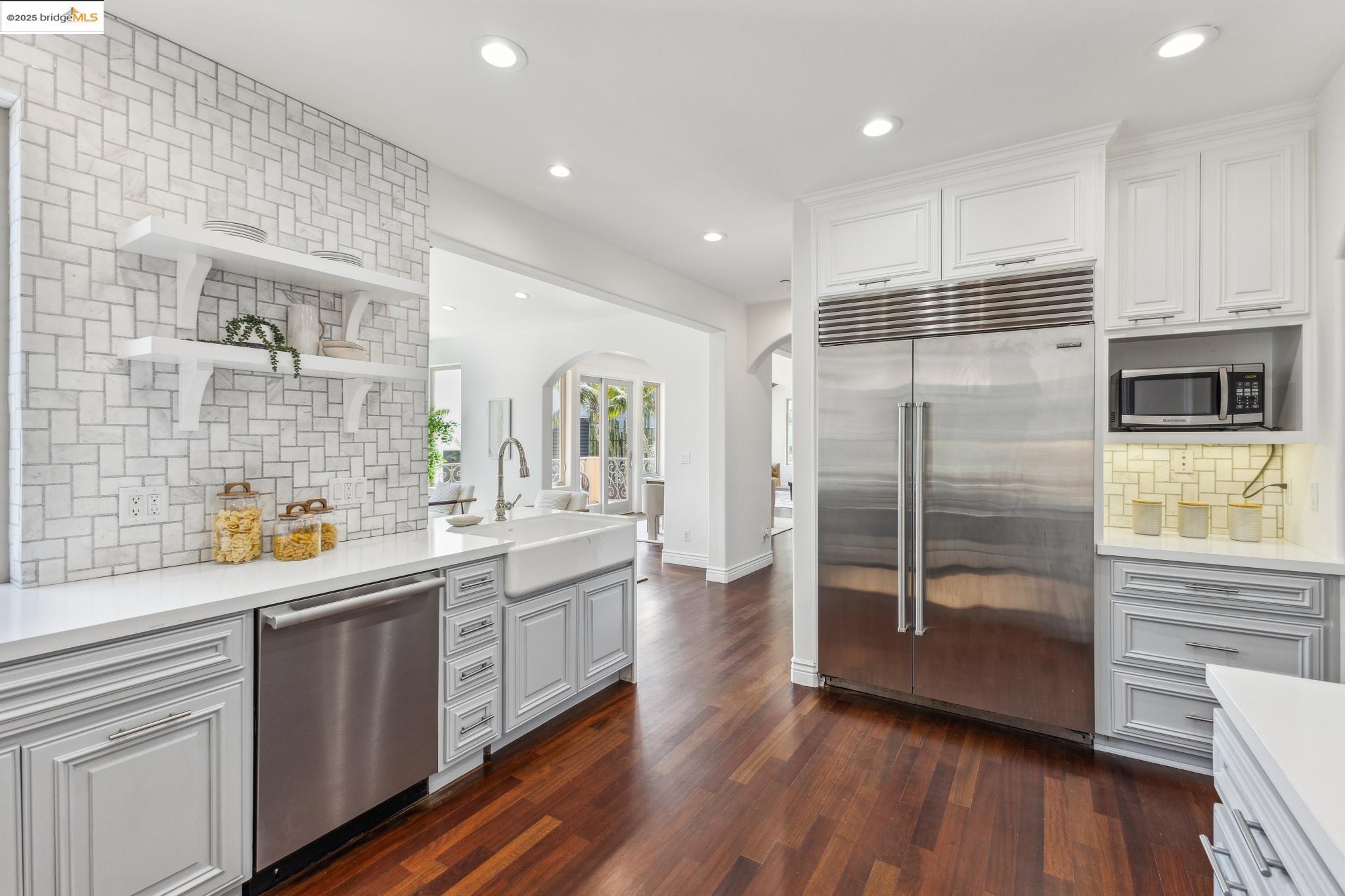 Detail Gallery Image 25 of 60 For 530 Gravatt Dr, Berkeley,  CA 94705 - 4 Beds | 3/1 Baths