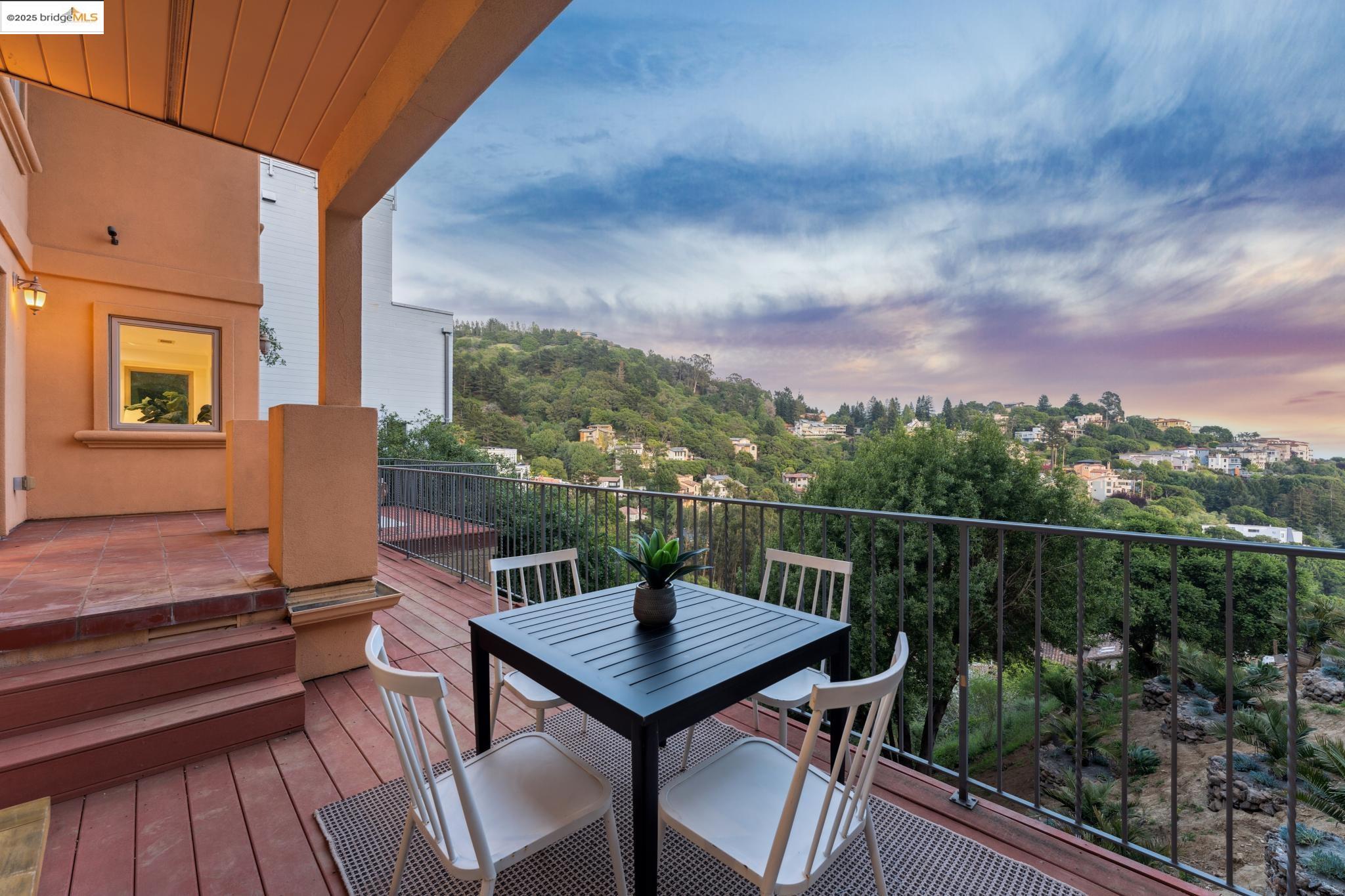 Detail Gallery Image 57 of 60 For 530 Gravatt Dr, Berkeley,  CA 94705 - 4 Beds | 3/1 Baths