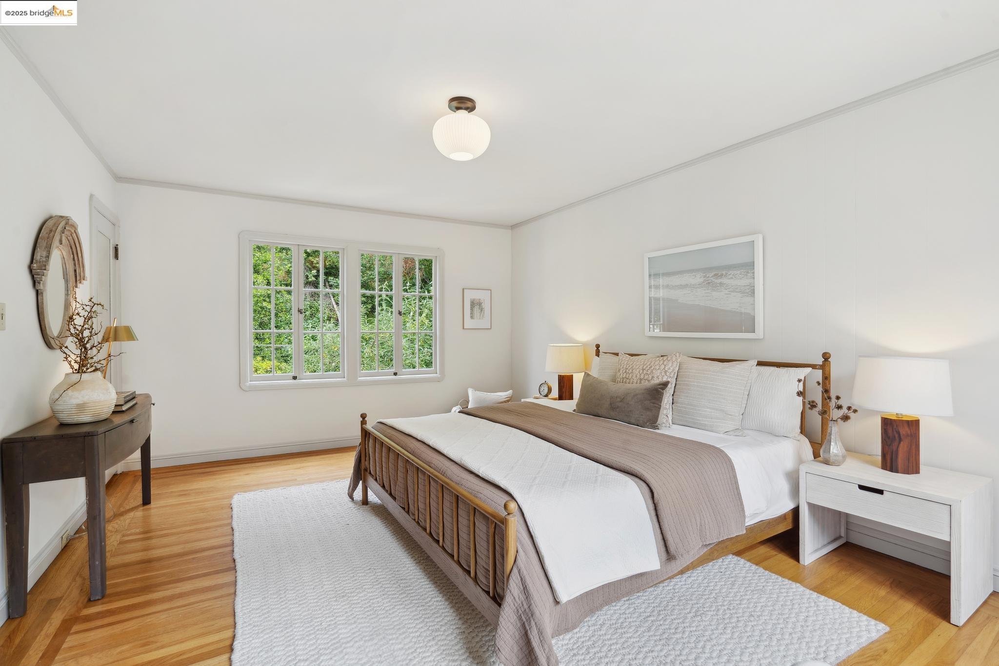 1562 Trestle Glen, Oakland, California 94610, 3 Bedrooms Bedrooms, 6 Rooms Rooms,2 BathroomsBathrooms,Residential,For Sale,1562 Trestle Glen,41095557