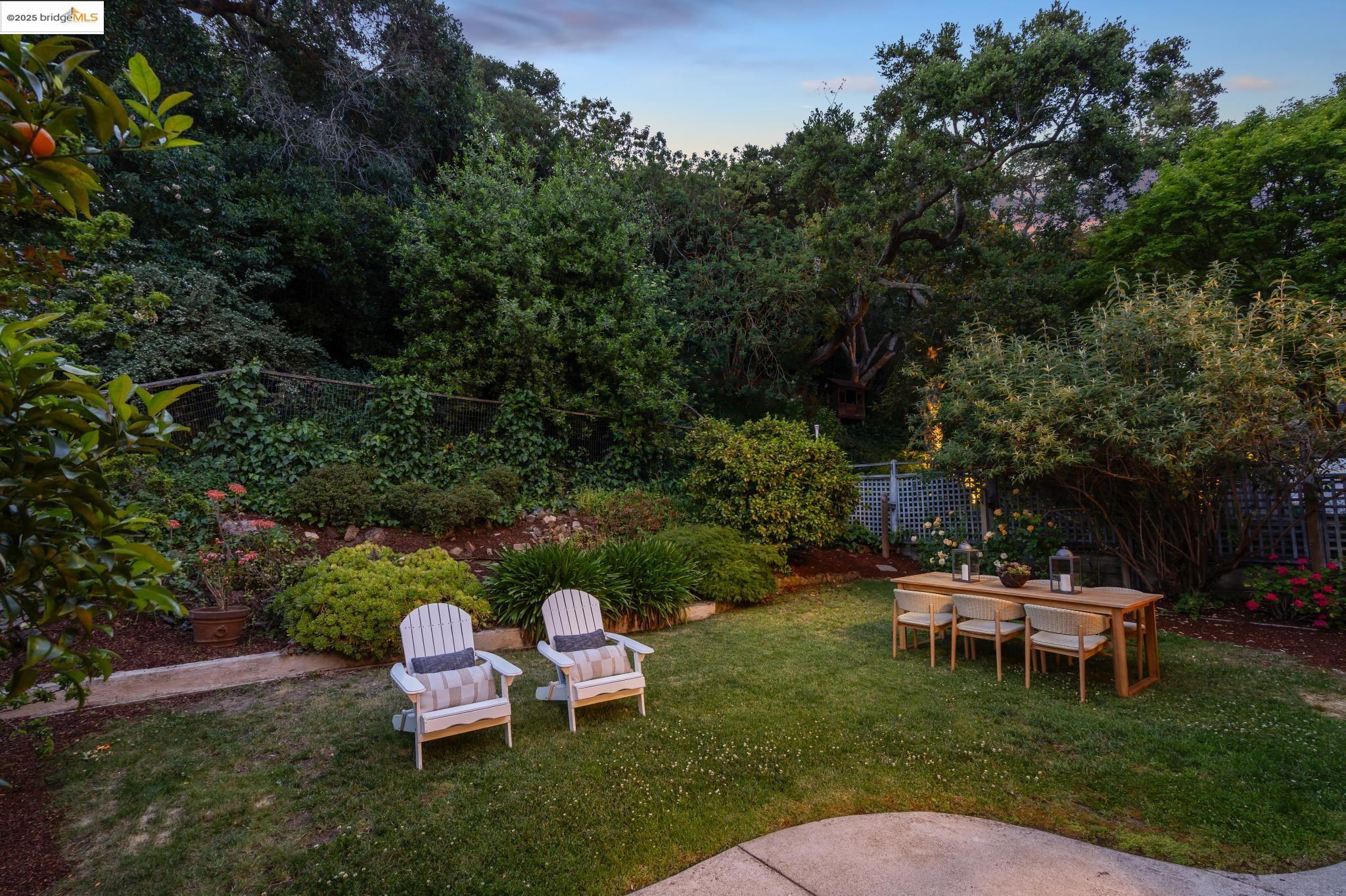 1562 Trestle Glen, Oakland, California 94610, 3 Bedrooms Bedrooms, 6 Rooms Rooms,2 BathroomsBathrooms,Residential,For Sale,1562 Trestle Glen,41095557