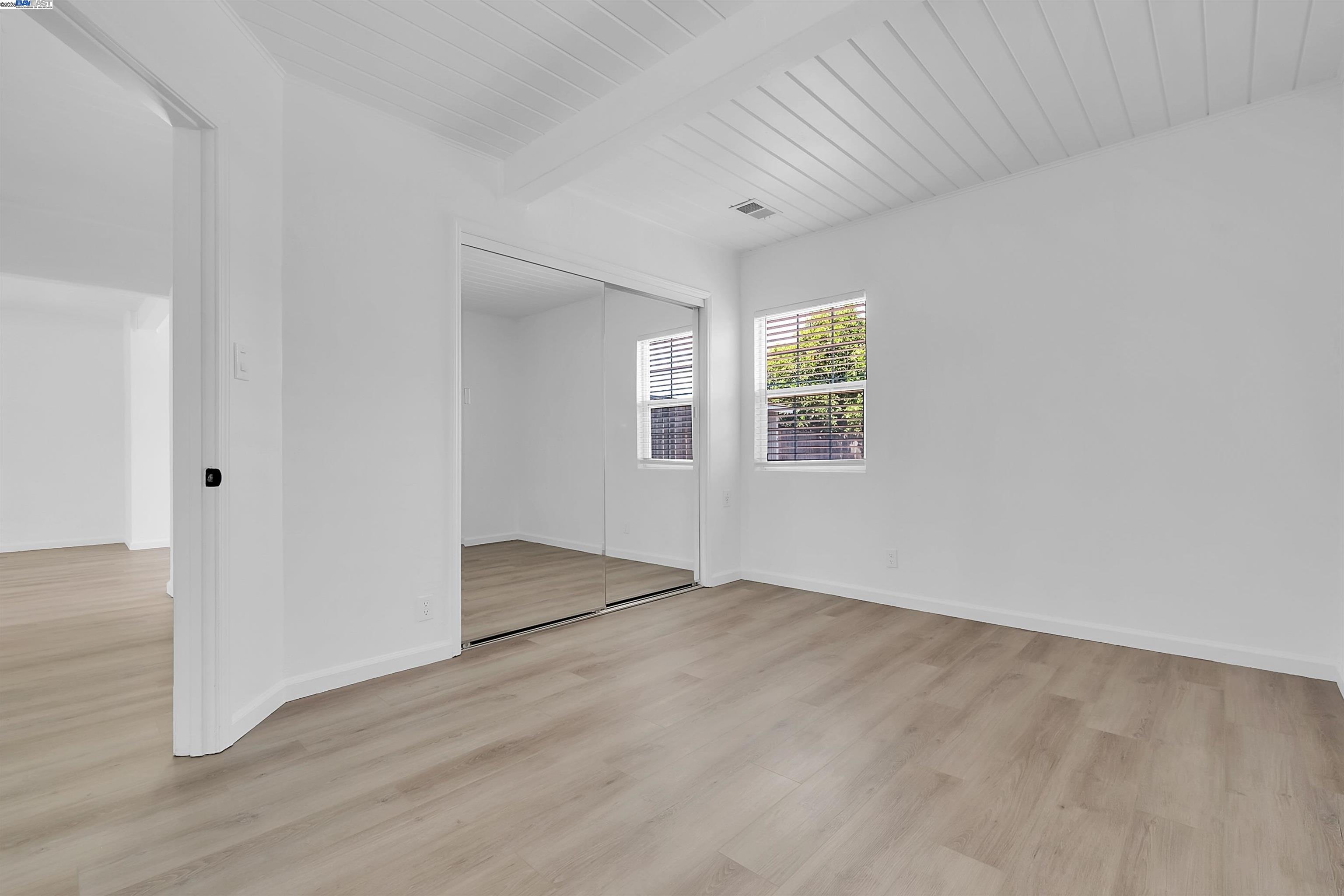 Detail Gallery Image 19 of 33 For 2612 Grove Way, Castro Valley,  CA 94546 - 4 Beds | 1 Baths