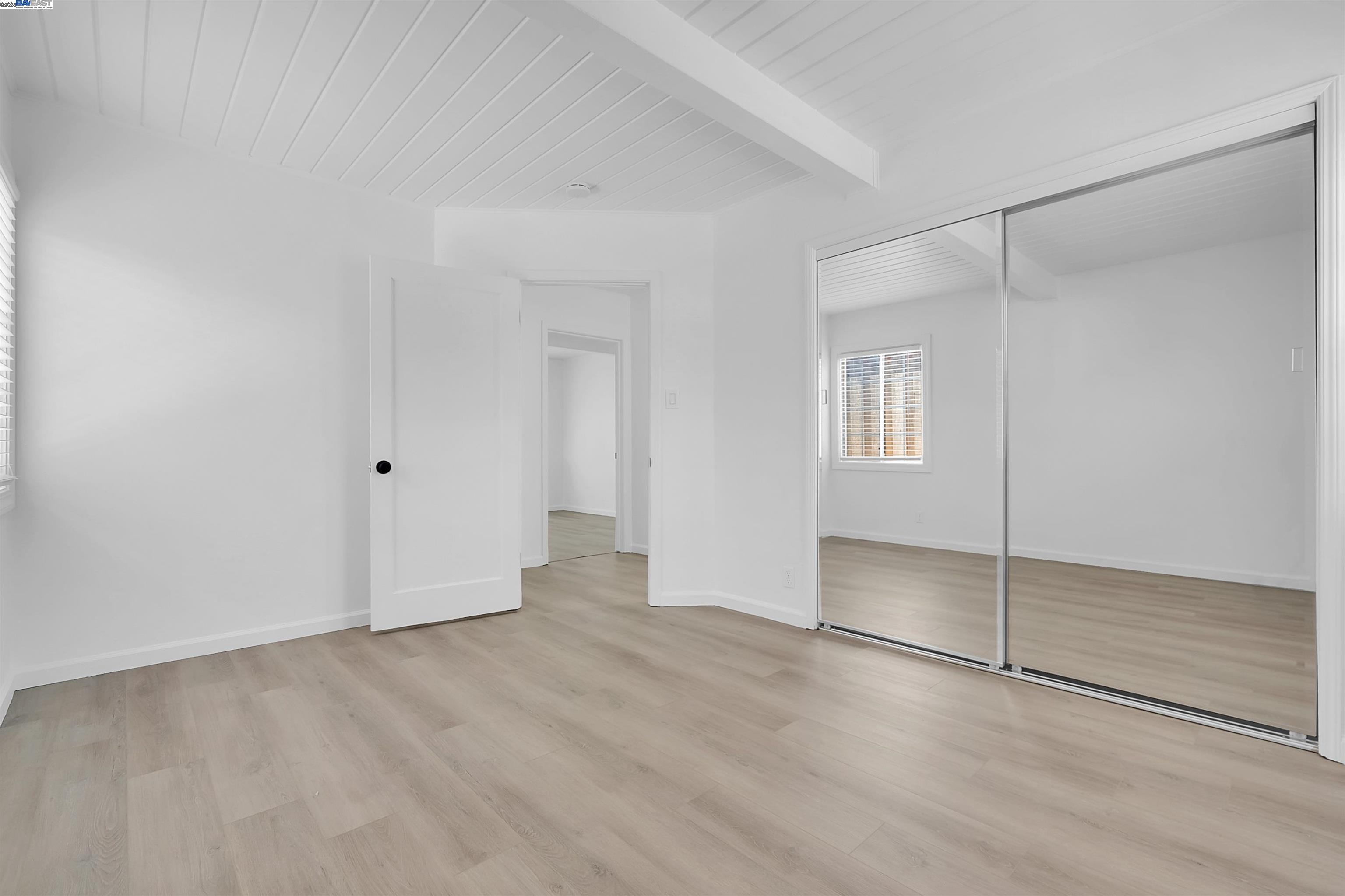 Detail Gallery Image 20 of 33 For 2612 Grove Way, Castro Valley,  CA 94546 - 4 Beds | 1 Baths