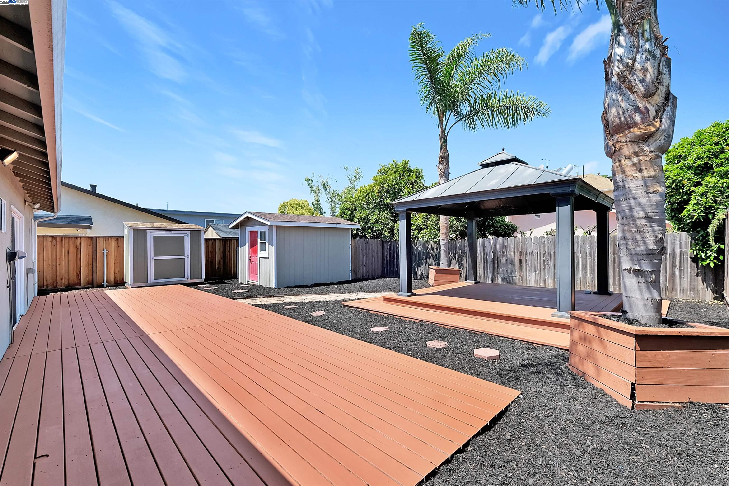 Detail Gallery Image 27 of 33 For 2612 Grove Way, Castro Valley,  CA 94546 - 4 Beds | 1 Baths
