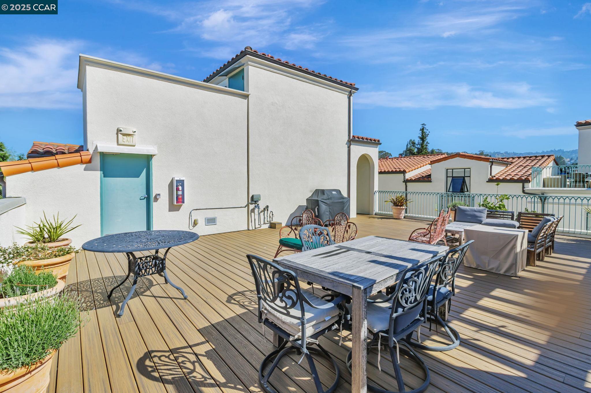 4395 Piedmont Ave # P208, Oakland, California 94611, 1 Bedroom Bedrooms, 3 Rooms Rooms,1 BathroomBathrooms,Residential,For Sale,4395 Piedmont Ave # P208,41095578