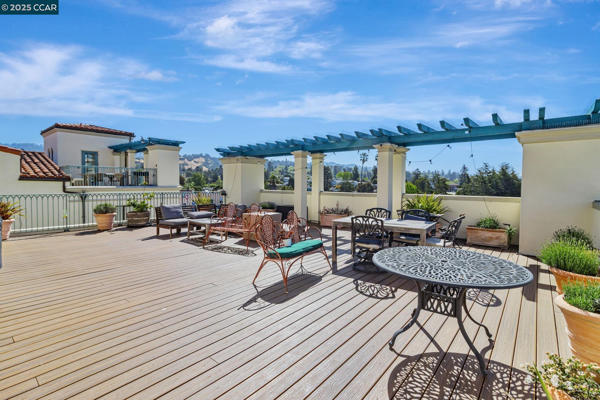 4395 Piedmont Ave # P208, Oakland, California 94611, 1 Bedroom Bedrooms, 3 Rooms Rooms,1 BathroomBathrooms,Residential,For Sale,4395 Piedmont Ave # P208,41095578
