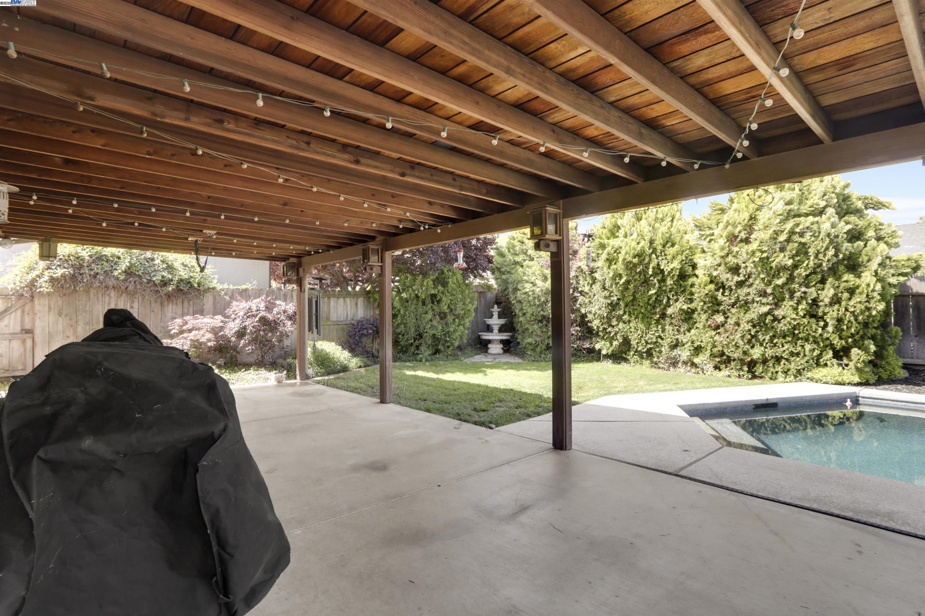Detail Gallery Image 26 of 30 For 8525 Mason Dr, Stockton,  CA 95209 - 3 Beds | 3 Baths