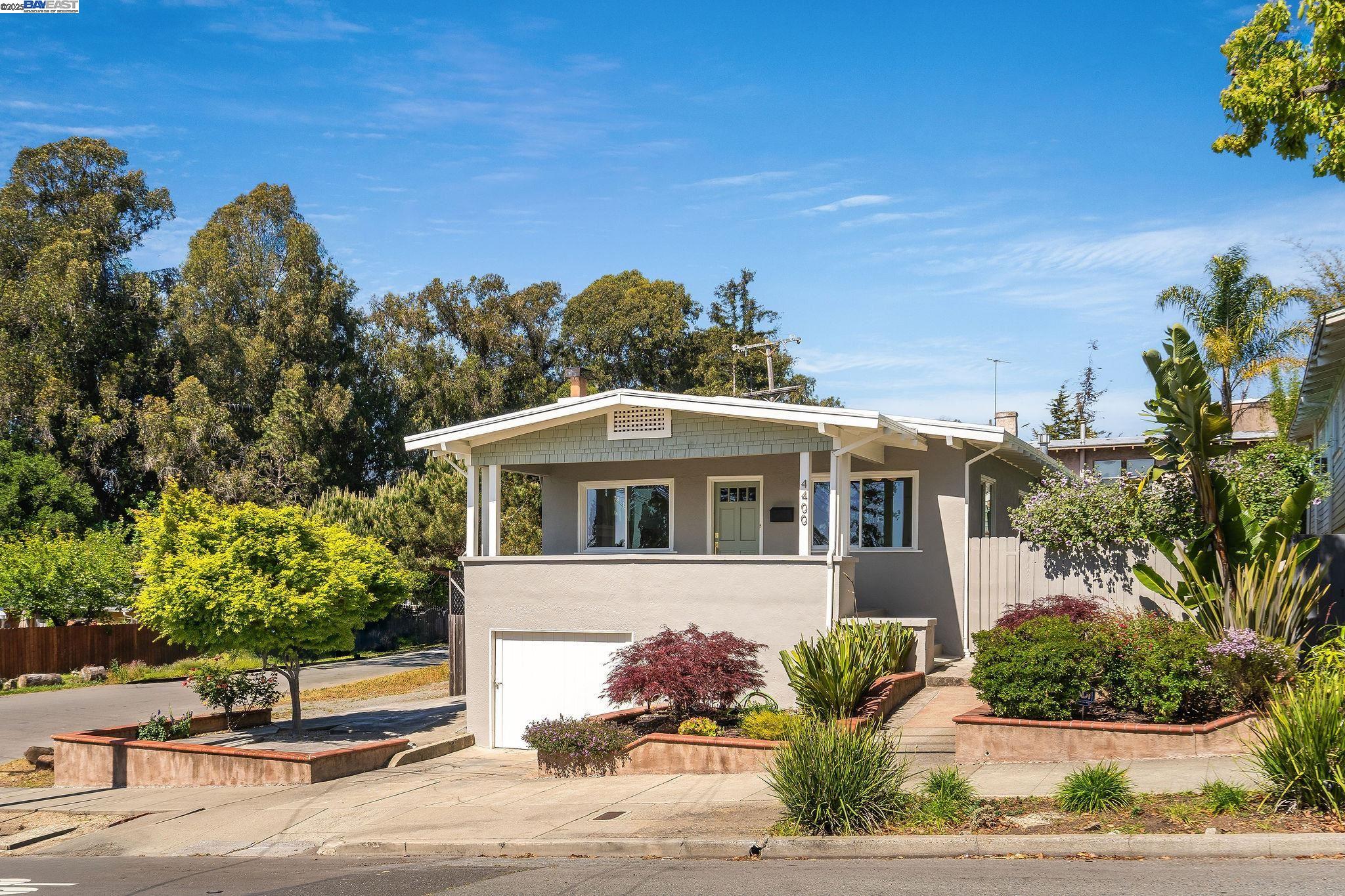 Detail Gallery Image 1 of 38 For 4400 Virginia Ave, Oakland,  CA 94619 - 2 Beds | 1 Baths