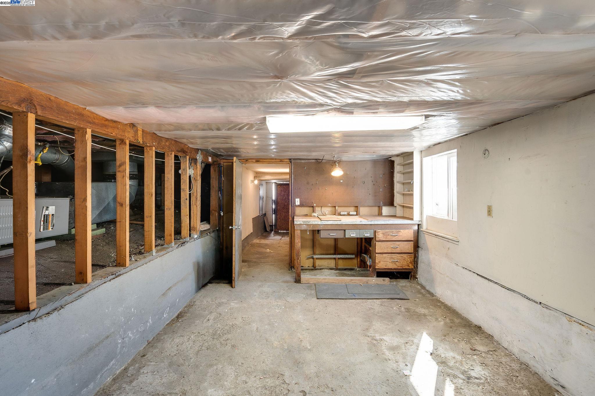 Detail Gallery Image 37 of 38 For 4400 Virginia Ave, Oakland,  CA 94619 - 2 Beds | 1 Baths