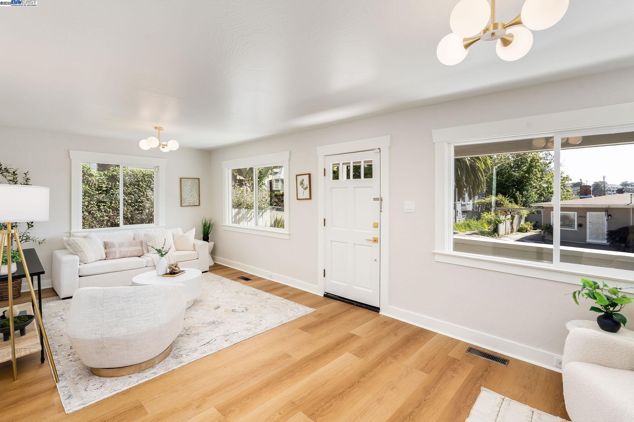 Detail Gallery Image 9 of 38 For 4400 Virginia Ave, Oakland,  CA 94619 - 2 Beds | 1 Baths