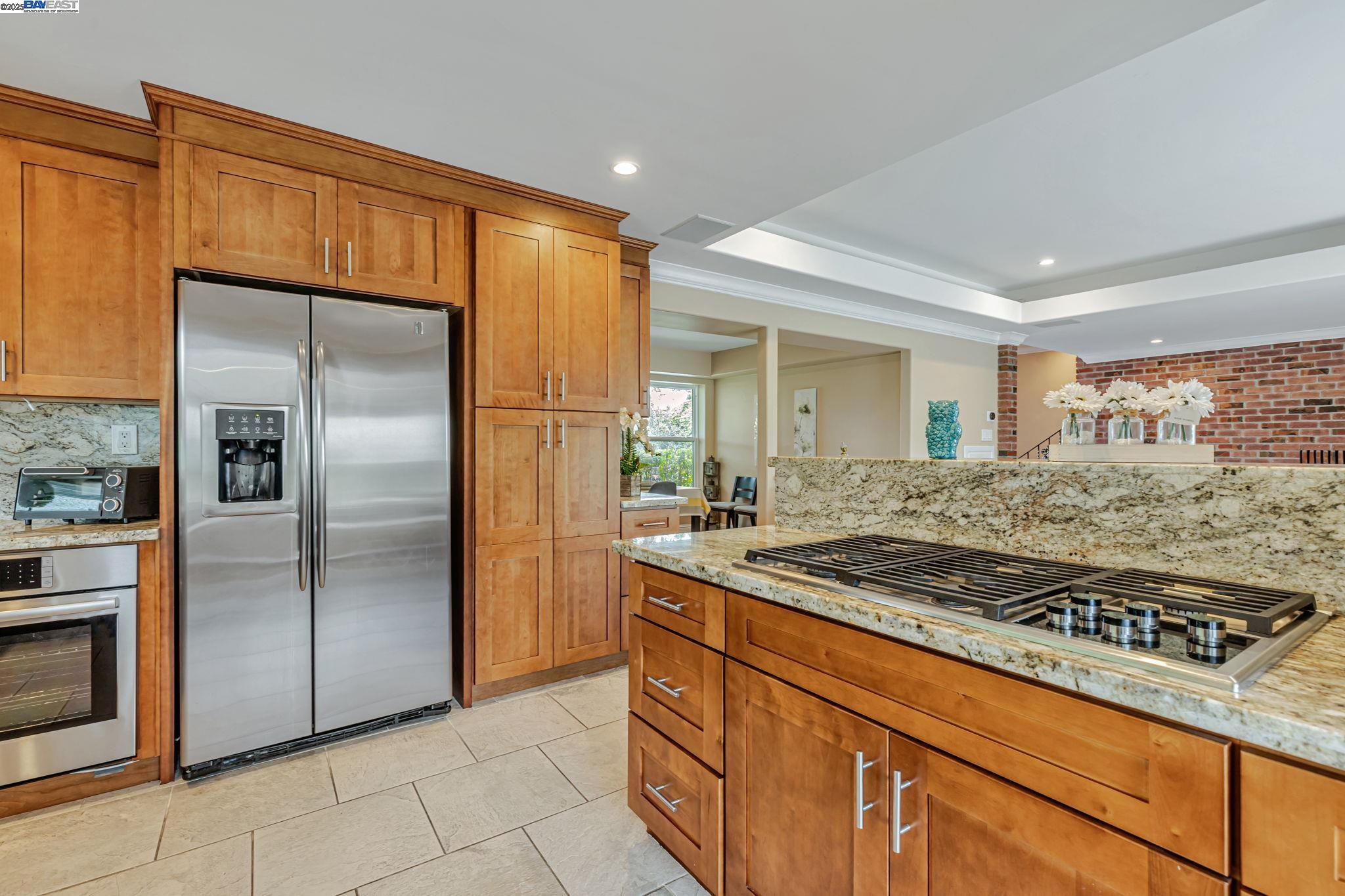 Detail Gallery Image 17 of 57 For 1939 Carzino Ct, Concord,  CA 94521 - 4 Beds | 2/2 Baths