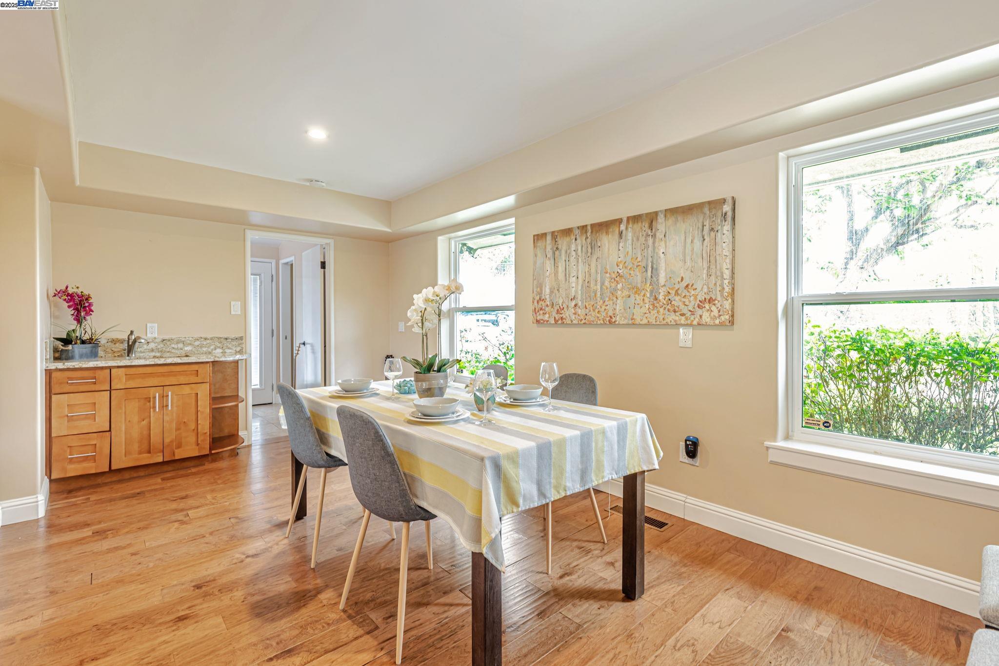 Detail Gallery Image 21 of 57 For 1939 Carzino Ct, Concord,  CA 94521 - 4 Beds | 2/2 Baths