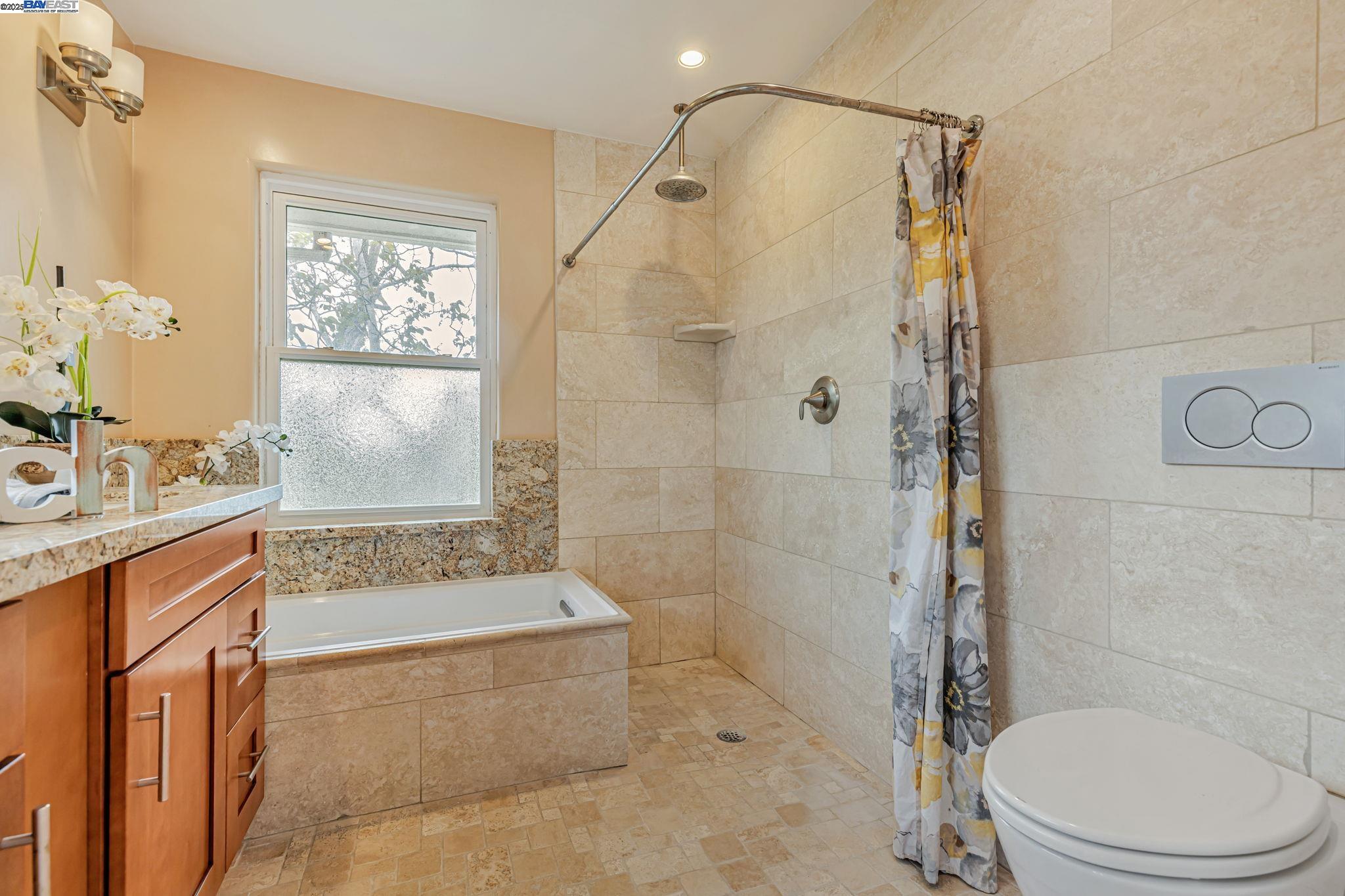 Detail Gallery Image 30 of 57 For 1939 Carzino Ct, Concord,  CA 94521 - 4 Beds | 2/2 Baths